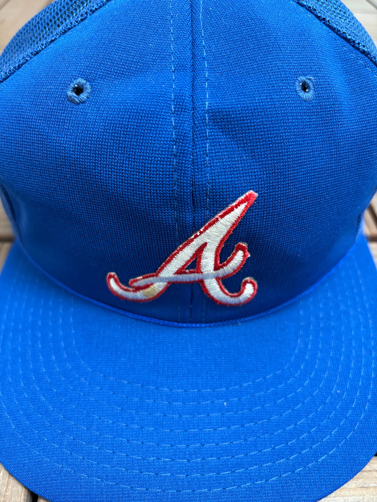 Atlanta Braves Embroidered Hat | Snap Back | Vintage 1990s MLB Baseball Blue Trucker Cap |