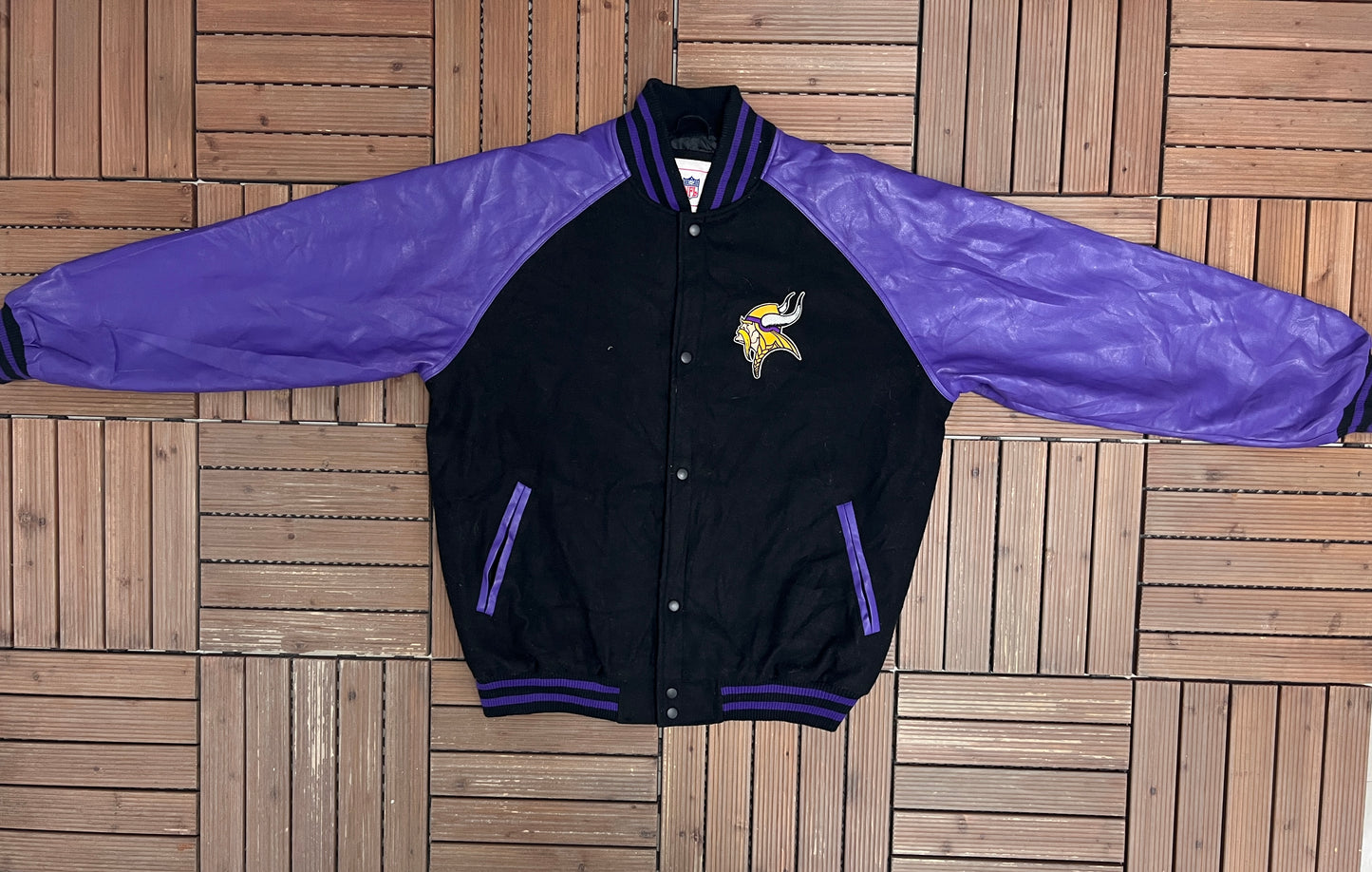 Minnesota Vikings Embroidered Graphic Jacket | Size Large | Vintage 2000s NFL Football Black Jacket |