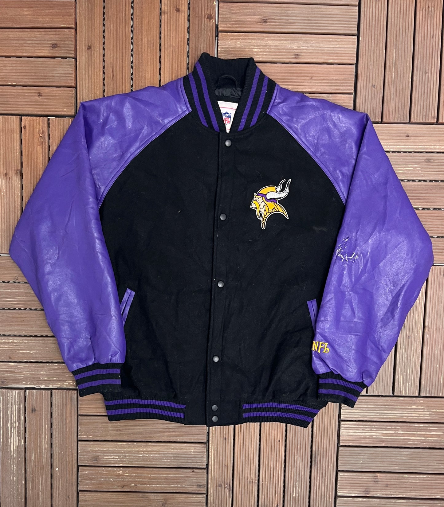 Minnesota Vikings Embroidered Graphic Jacket | Size Large | Vintage 2000s NFL Football Black Jacket |