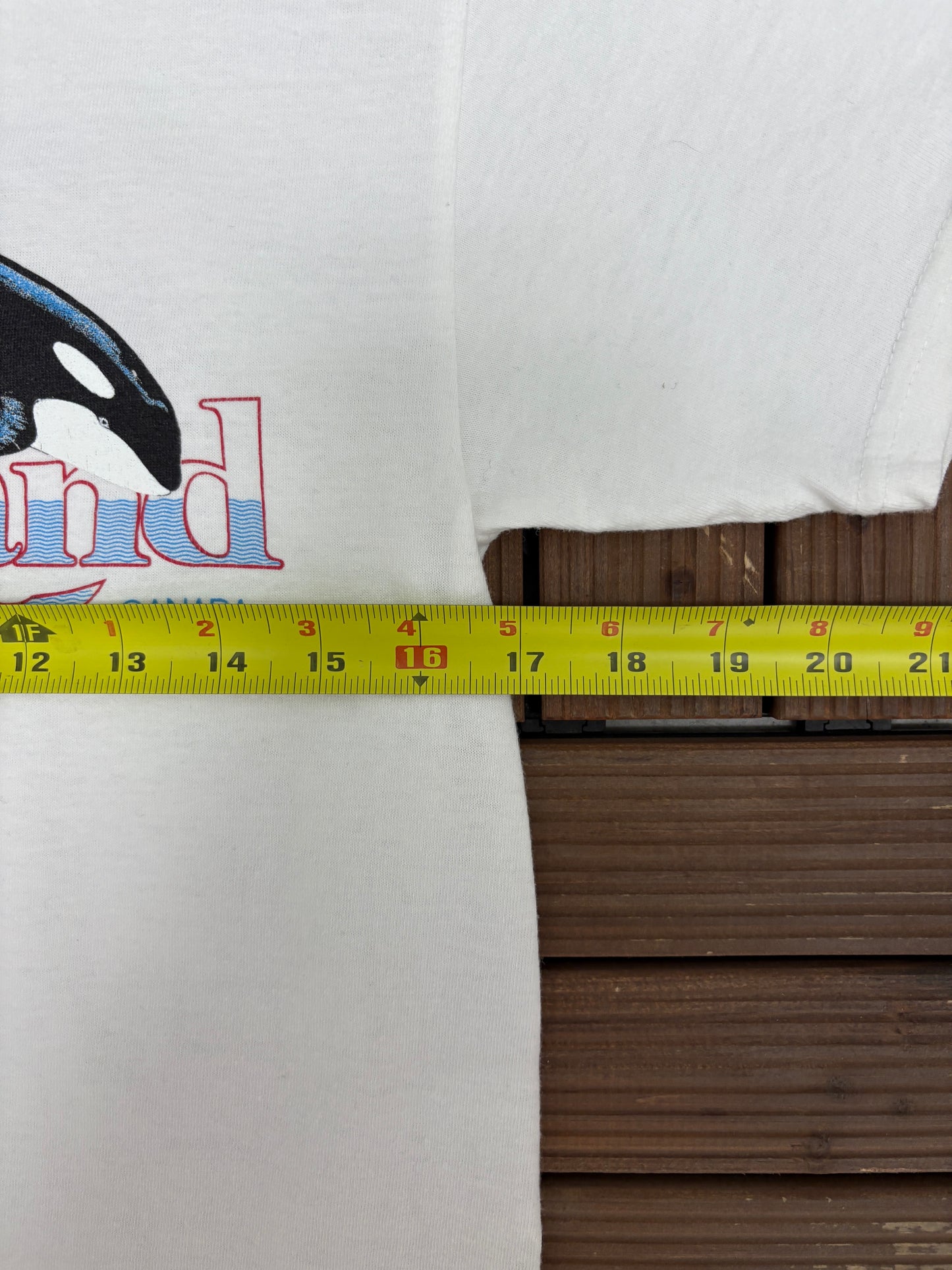 Marineland Niagara Falls Graphic Tee | Size Small | Vintage 2000s Promotional White T-Shirt |