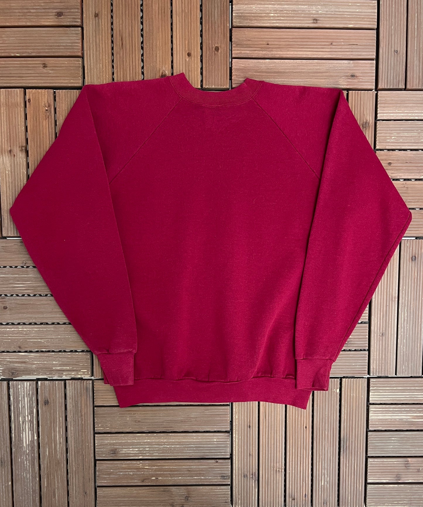 Red Fruit Of The Loom Graphic Crewneck | Size X-Large | Vintage 1980s Made in Canada Blank Red Sweater |