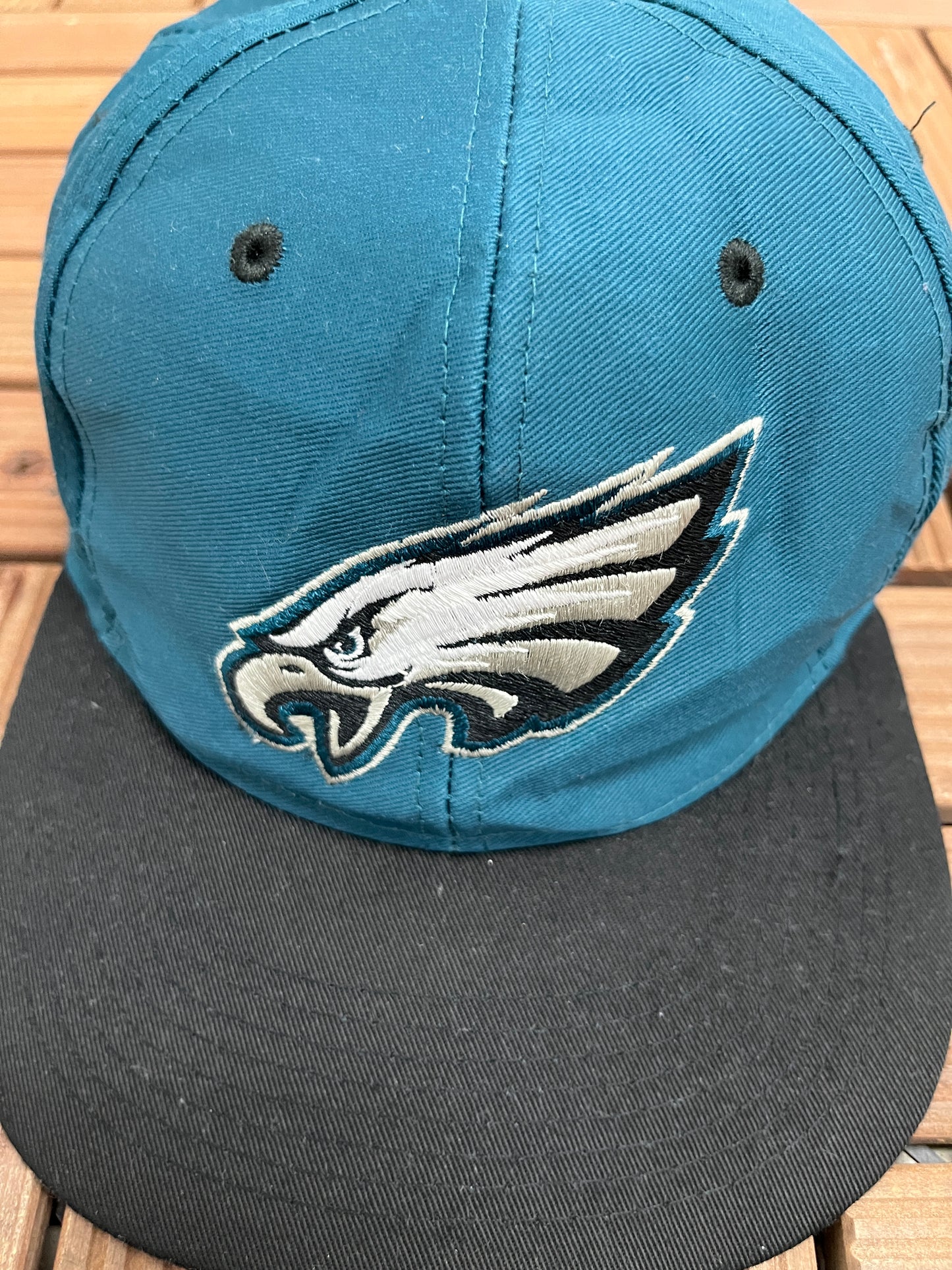 Philadelphia Eagles Embroidered Graphic Hat | Snap Back | Vintage 1990s NFL Football Green Cap |