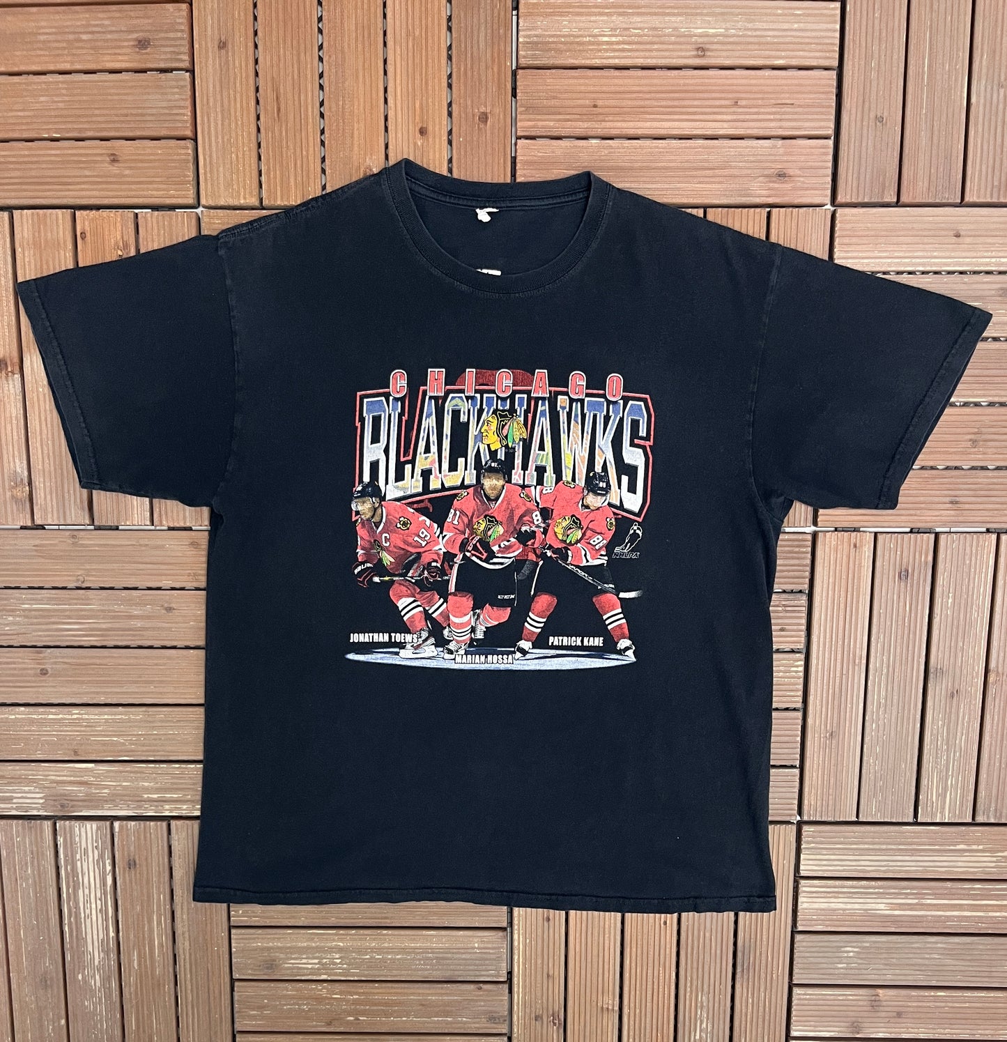 Chicago Blackhawks Graphic Tee | Size X-Large | Vintage 2000s NHL Hockey Black T-Shirt |