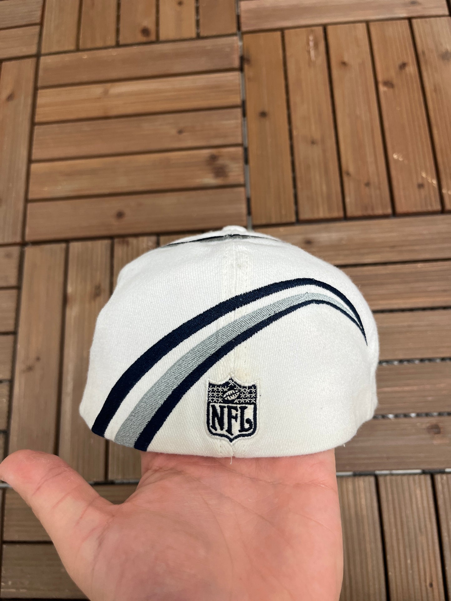 Dallas Cowboys Embroidered Graphic Hat | One Size | Vintage 2000s NFL Football White Cap |