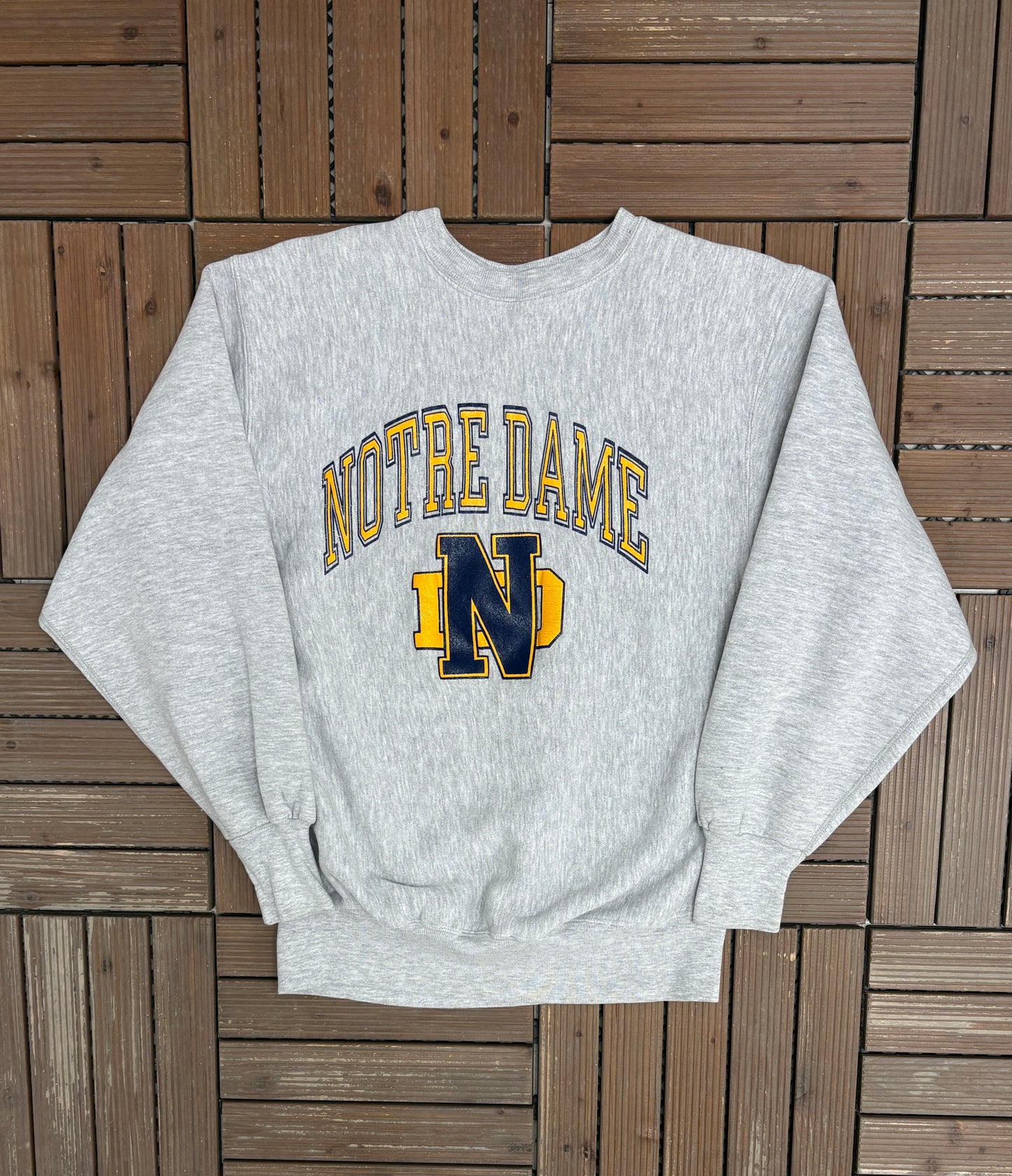 Notre Dame Fighting Irish Graphic Crewneck | Size X-Large | Vintage 1990s Reverse Weave College Grey Sweater |
