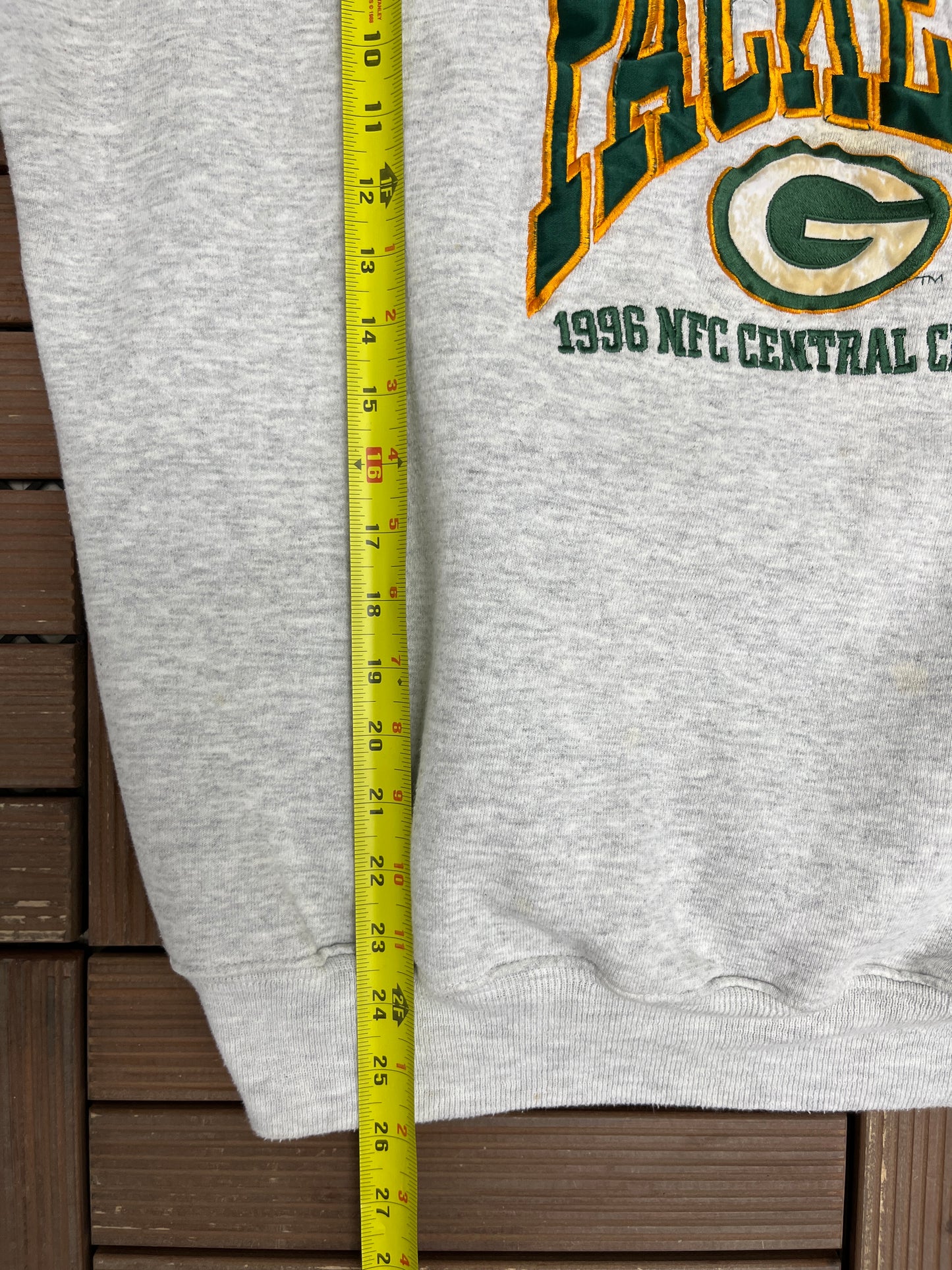 Green Bay Packers 1996 NFC Central Champs Graphic Crewneck | Size X-Large | Vintage 1990s NFL Football Grey Sweater |