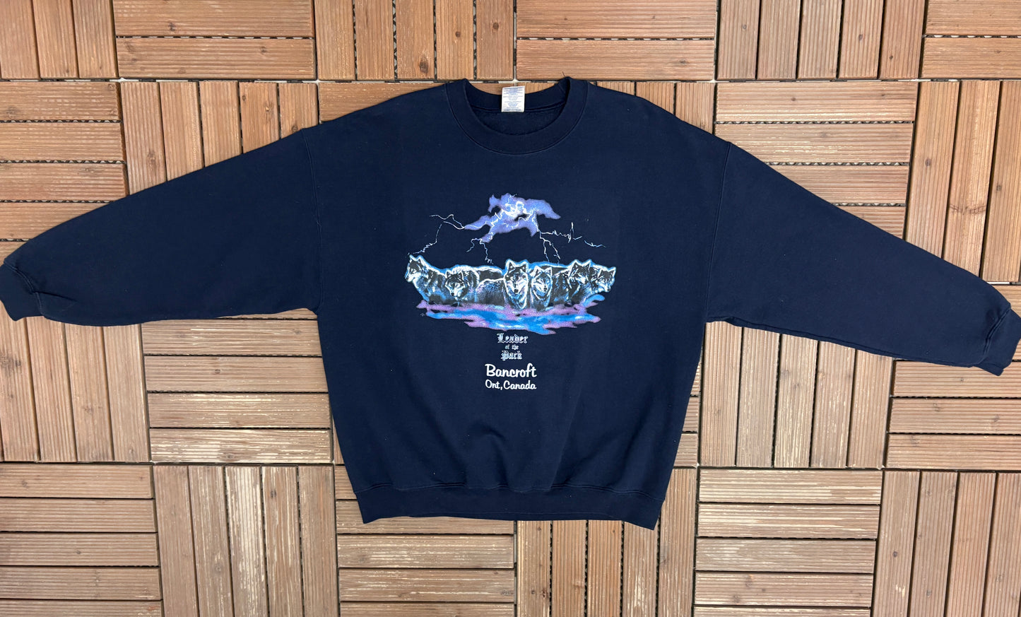 Wolves Leader Of The Pack Bancroft, ON Graphic Crewneck | Size X-Large | Vintage 2000s Tourist Promotional Blue Sweater |