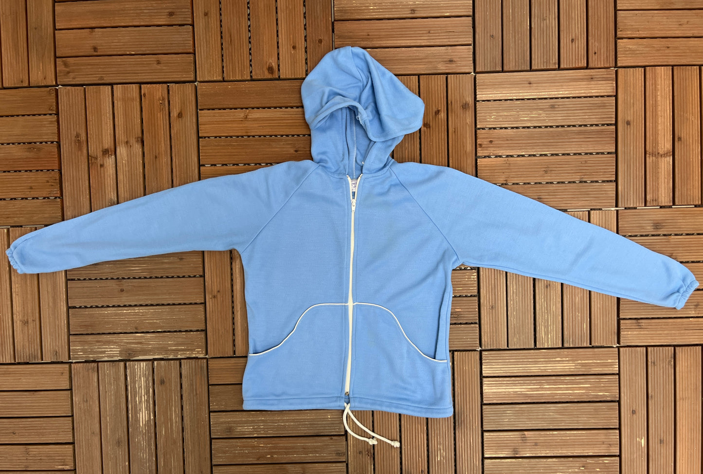 Court Casuals Blank Blue Zip Up Hoodie | Size Medium | Vintage 1990s Blank Light Blue Sweatshirt |