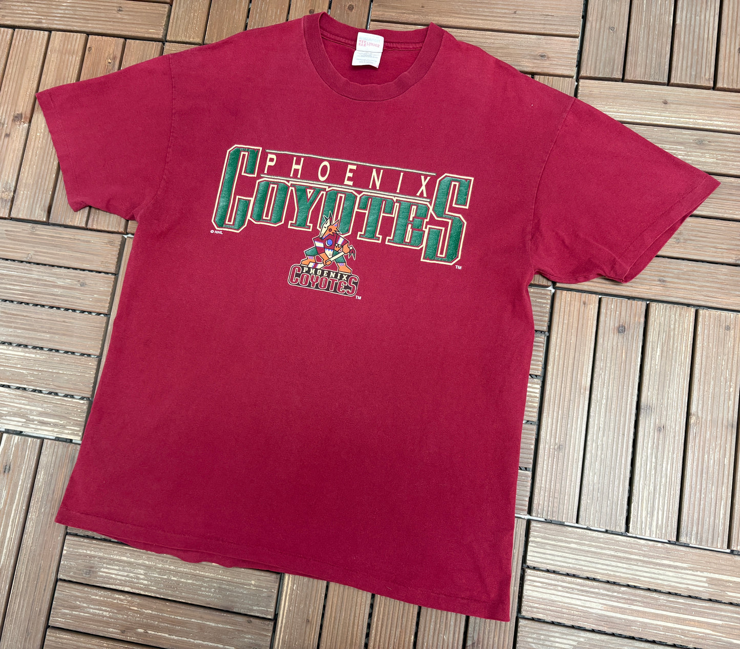 Phoenix Coyotes Graphic Tee | Size X-Large | Vintage 1990s NHL Hockey Red T-Shirt |