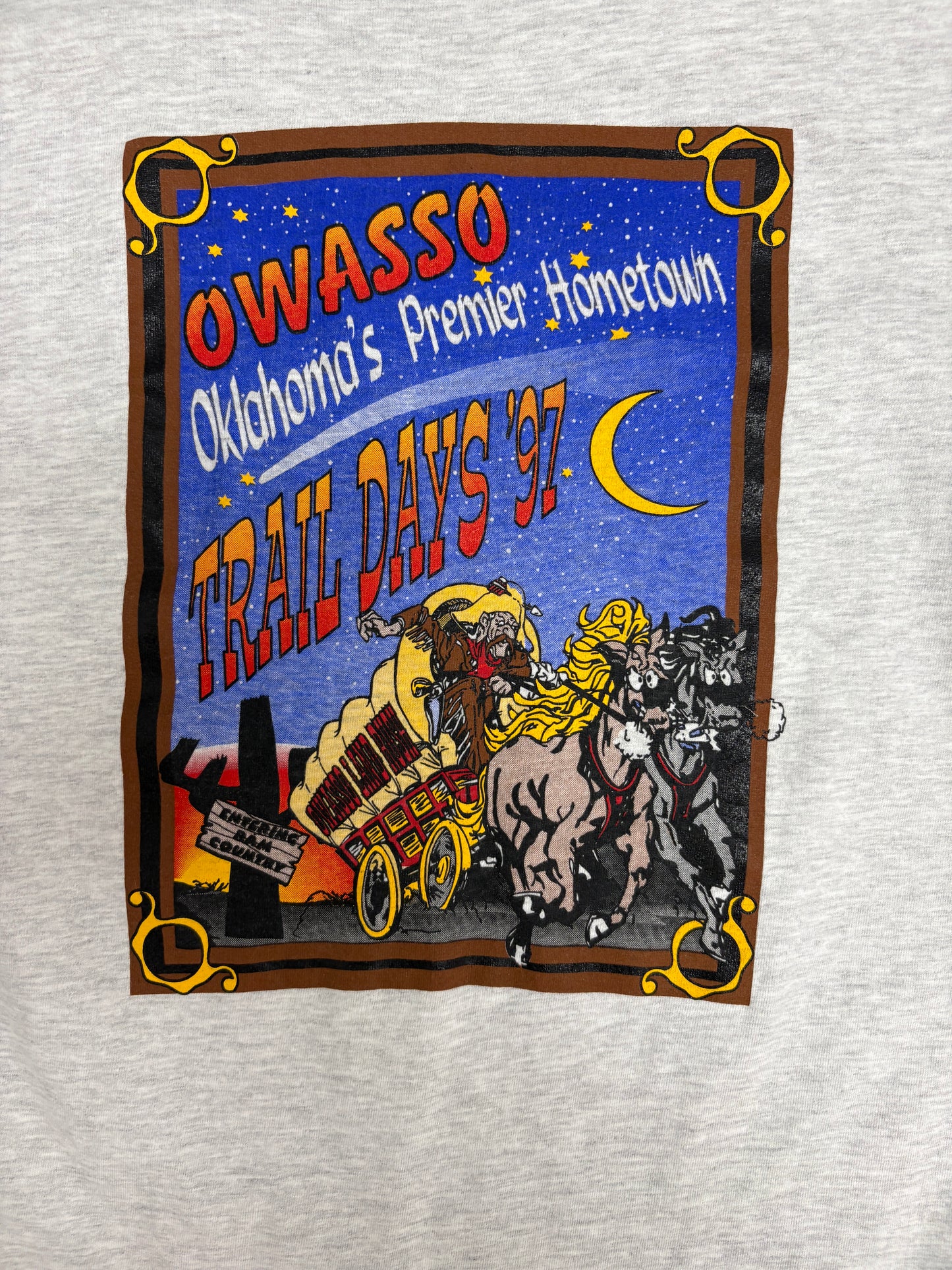 Owasso, Oklahoma Trail Days '97 Graphic Tee | Size Small | Vintage 2000s Promotional Grey T-Shirt |