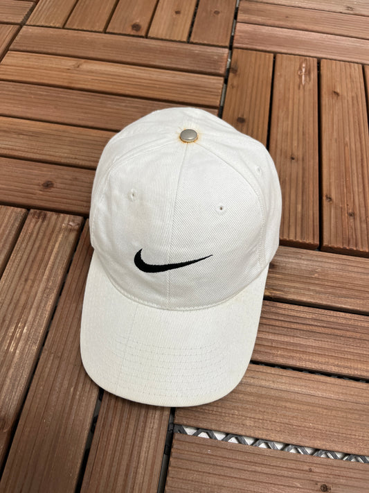 Nike Embroidered Swoosh Graphic Hat | Snap Back | Vintage 2000s Nike Branded White Cap |