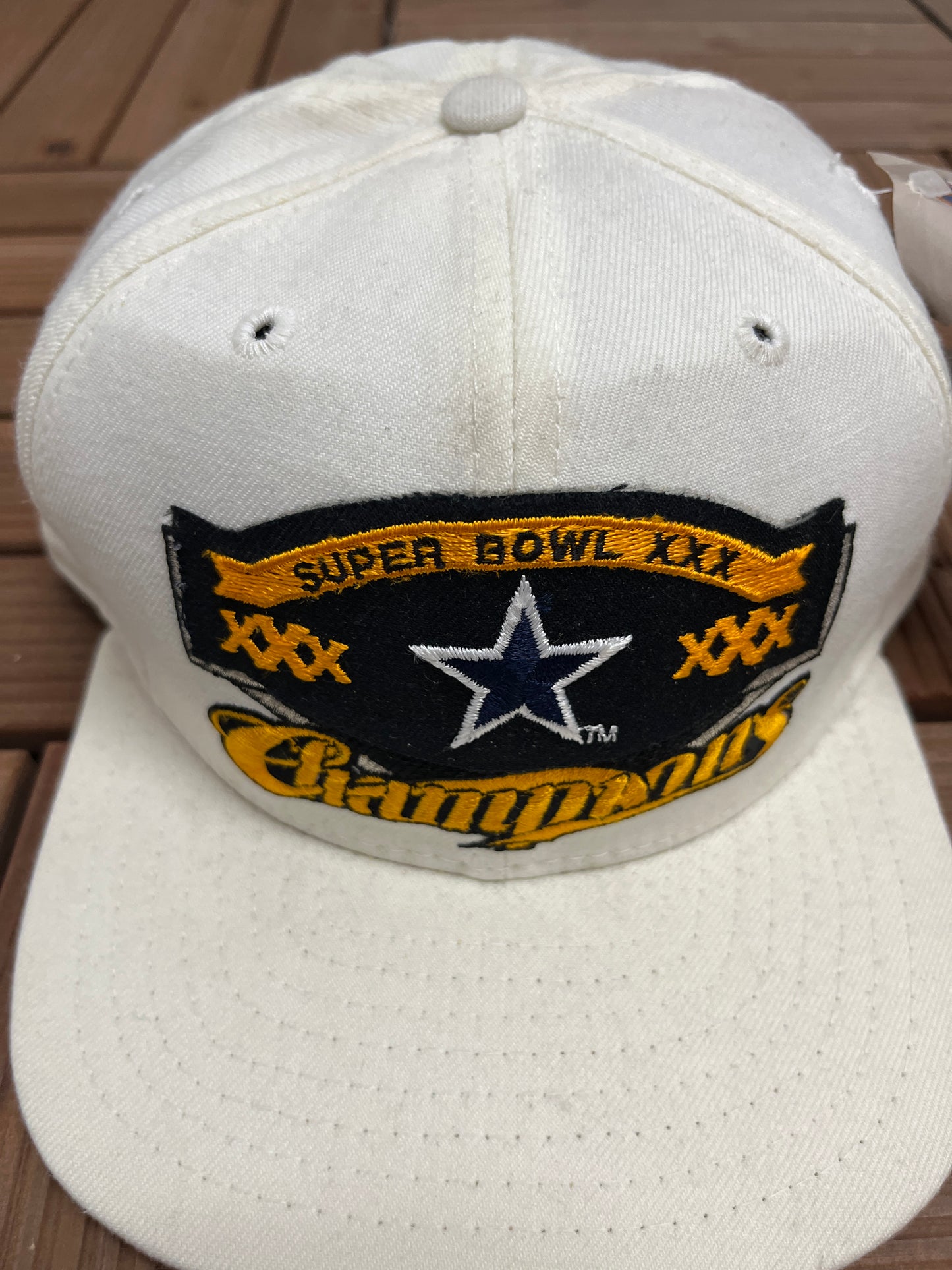 Dallas Cowboys Super Bowl XXX Champions Graphic Hat | Snap Back | Vintage 1990s NFL Football White Cap |