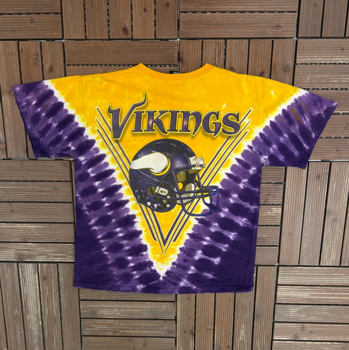 Minnesota Vikings Graphic Tee | Size Medium | Vintage 2000s NFL Football Tie Dye T-Shirt |