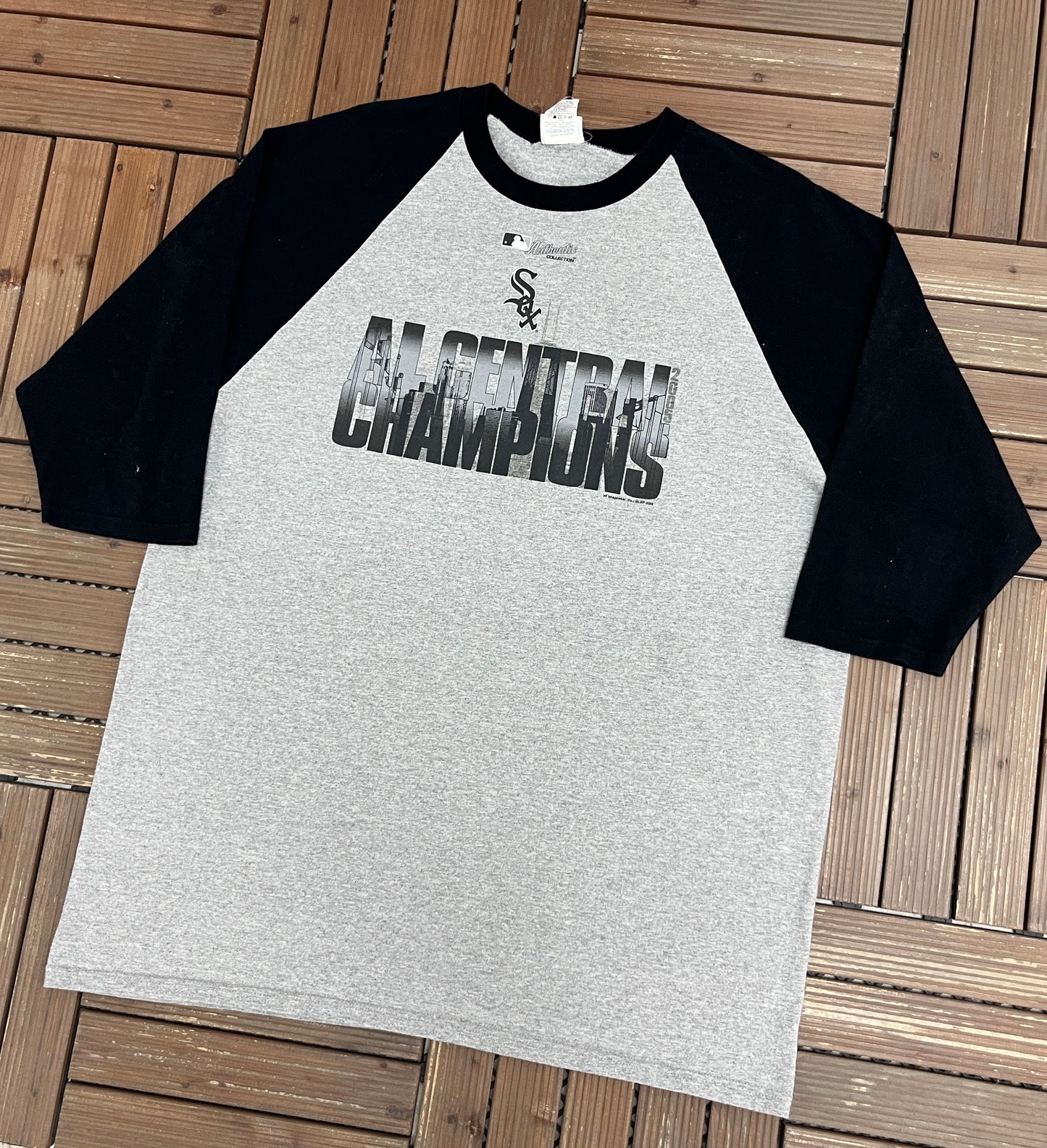 Chicago White Sox Division Champions 2005 Graphic Tee | Size XX-Large | Vintage 2000s MLB Baseball Grey T-Shirt |