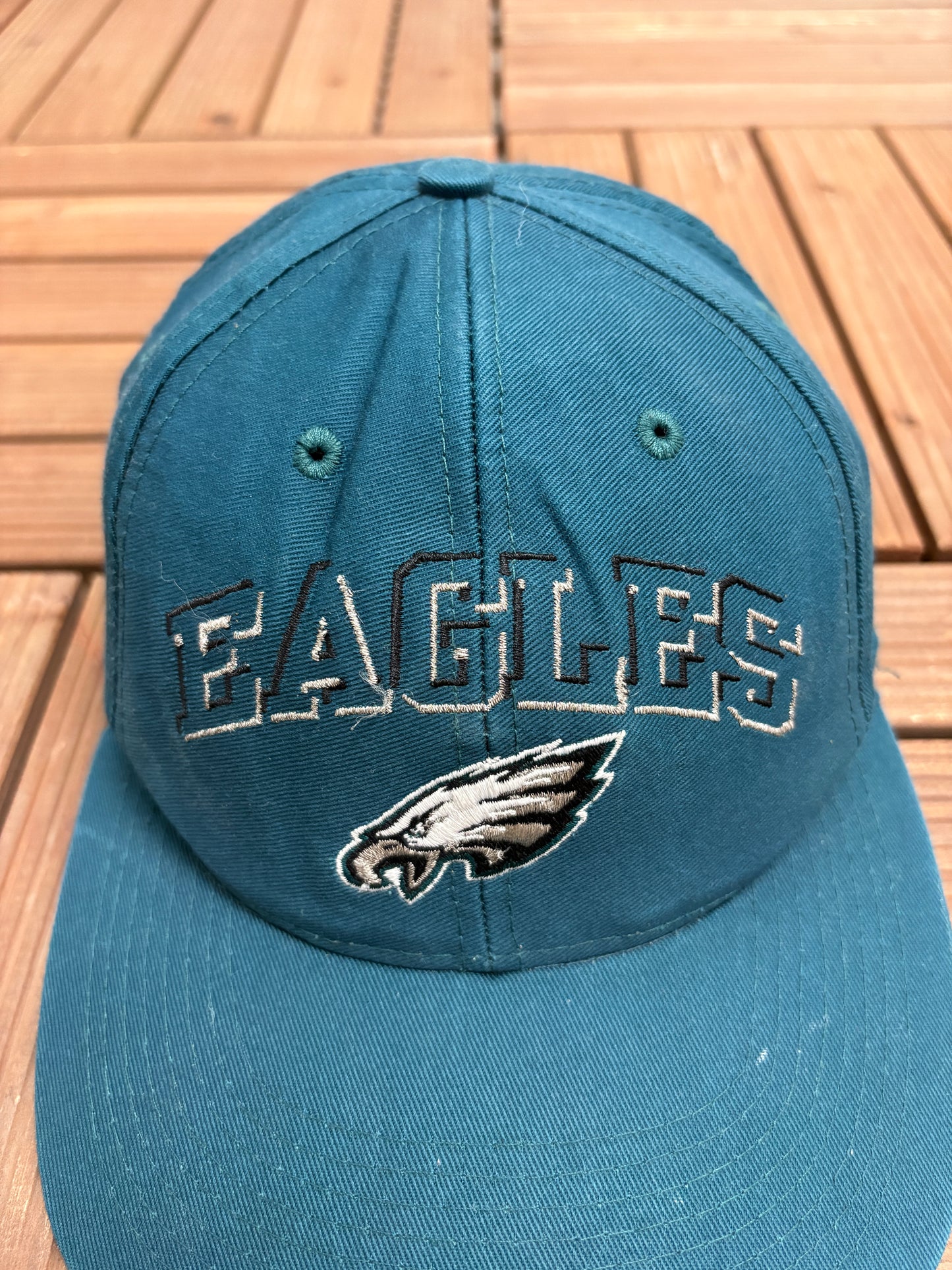 Philadelphia Eagles Stitched Graphic Hat | Snap Back | Vintage 1990s NFL Football Green Cap |