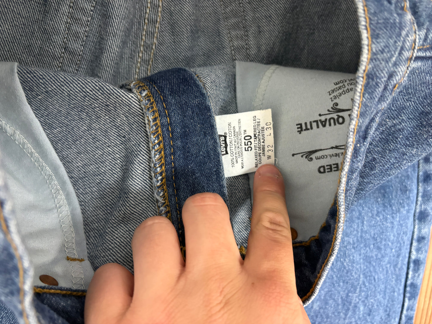 Levi Strauss & Co 550 Relaxed Fit Blue Denim Jeans | Size 32 x 30 | Vintage 2000s Levi's Blue Jeans |