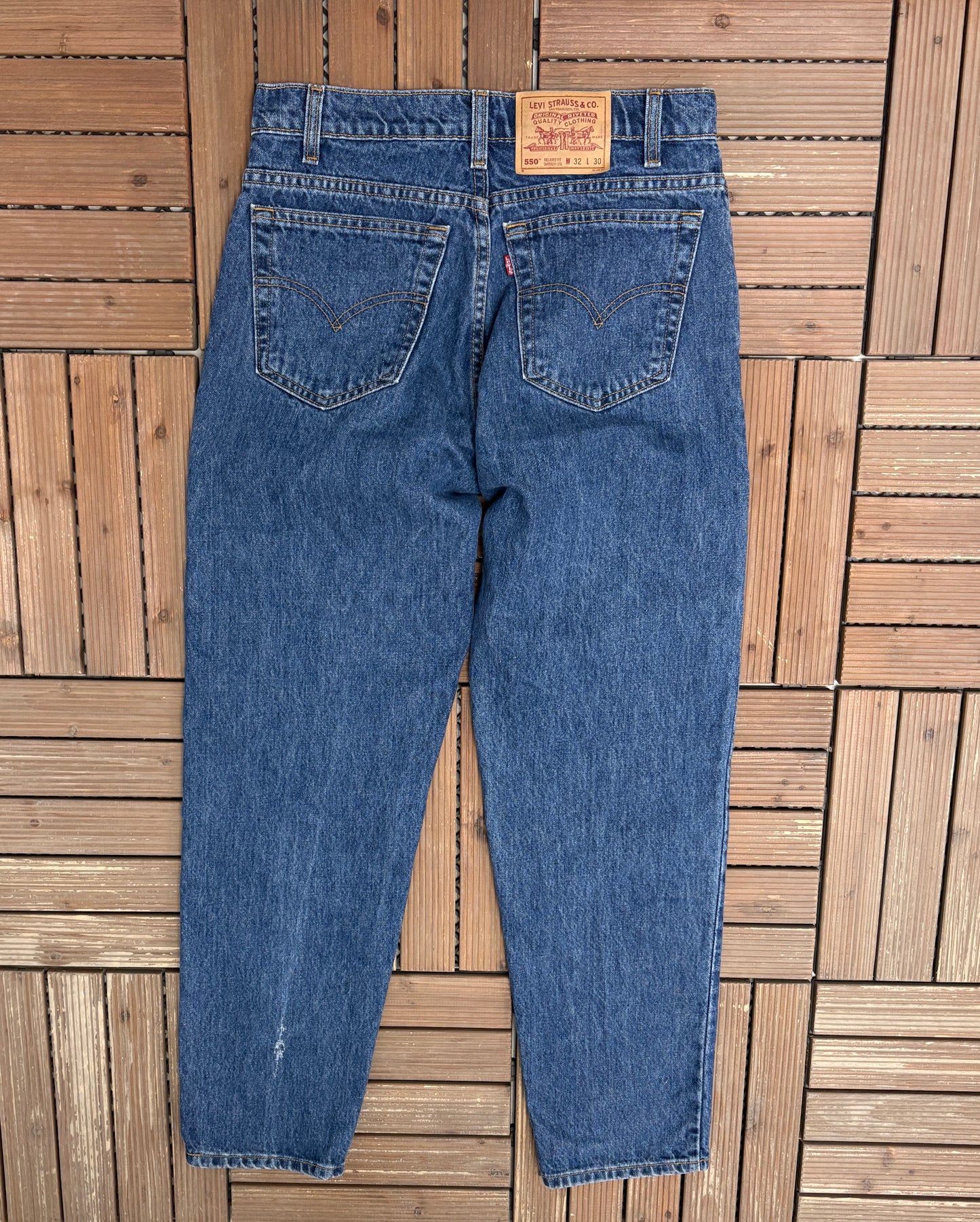 Levi Strauss & Co 550 Relaxed Fit Blue Denim Jeans | Size 32 x 30 | Vintage 2000s Levi's Blue Jeans |