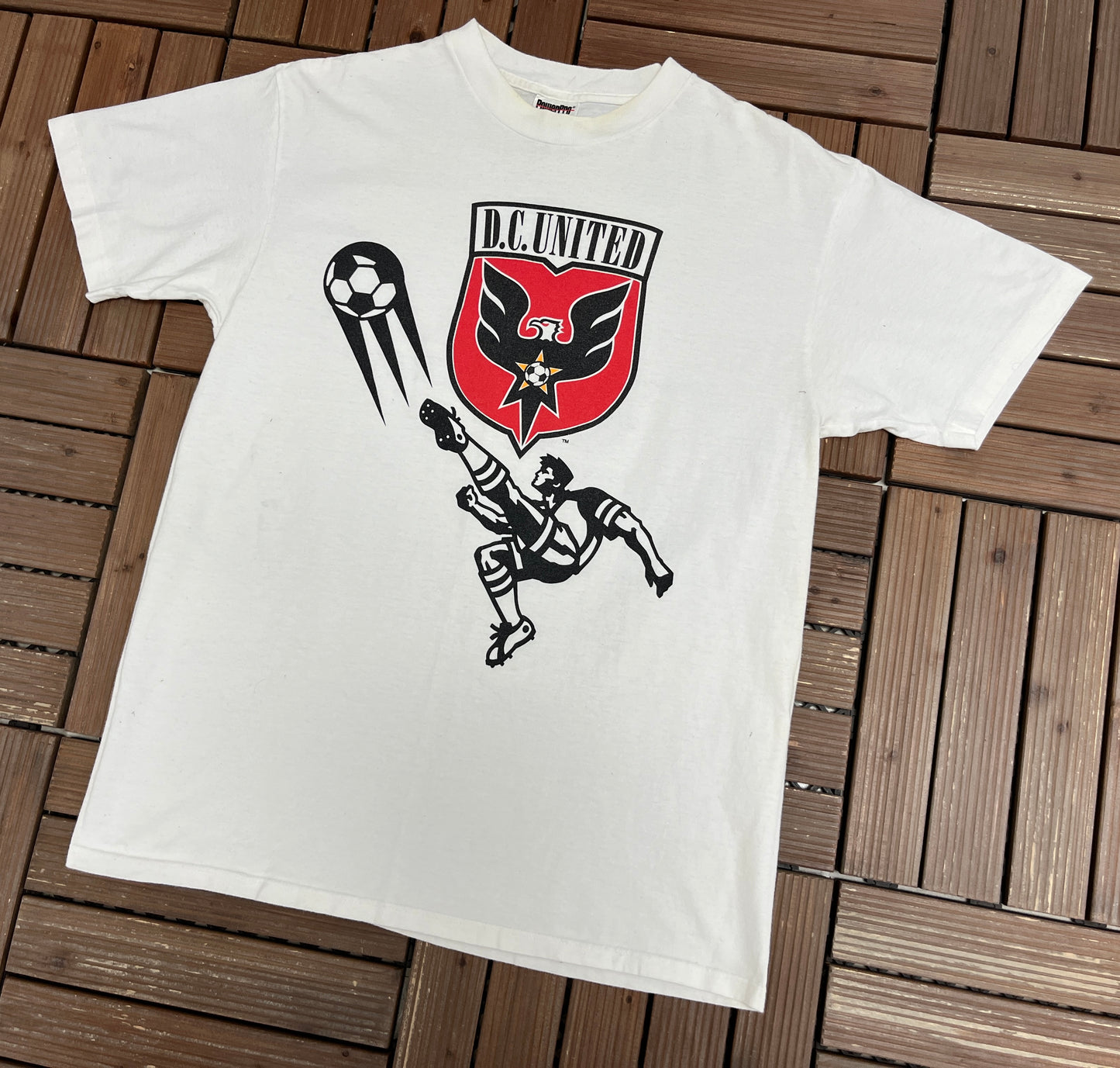 D.C. United Graphic Tee | Size Large | Vintage 2000s Soccer Football White T-Shirt |