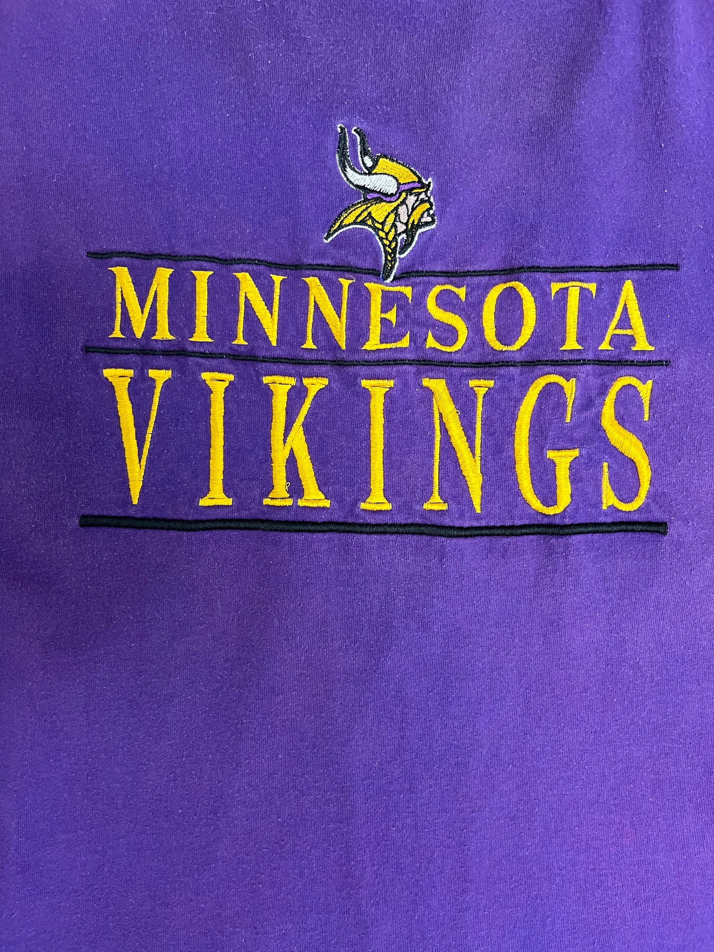 Minnesota Vikings Embroidered Graphic Tee | Size 3X-Large | Vintage 1990s NFL Football  Purple T-Shirt |