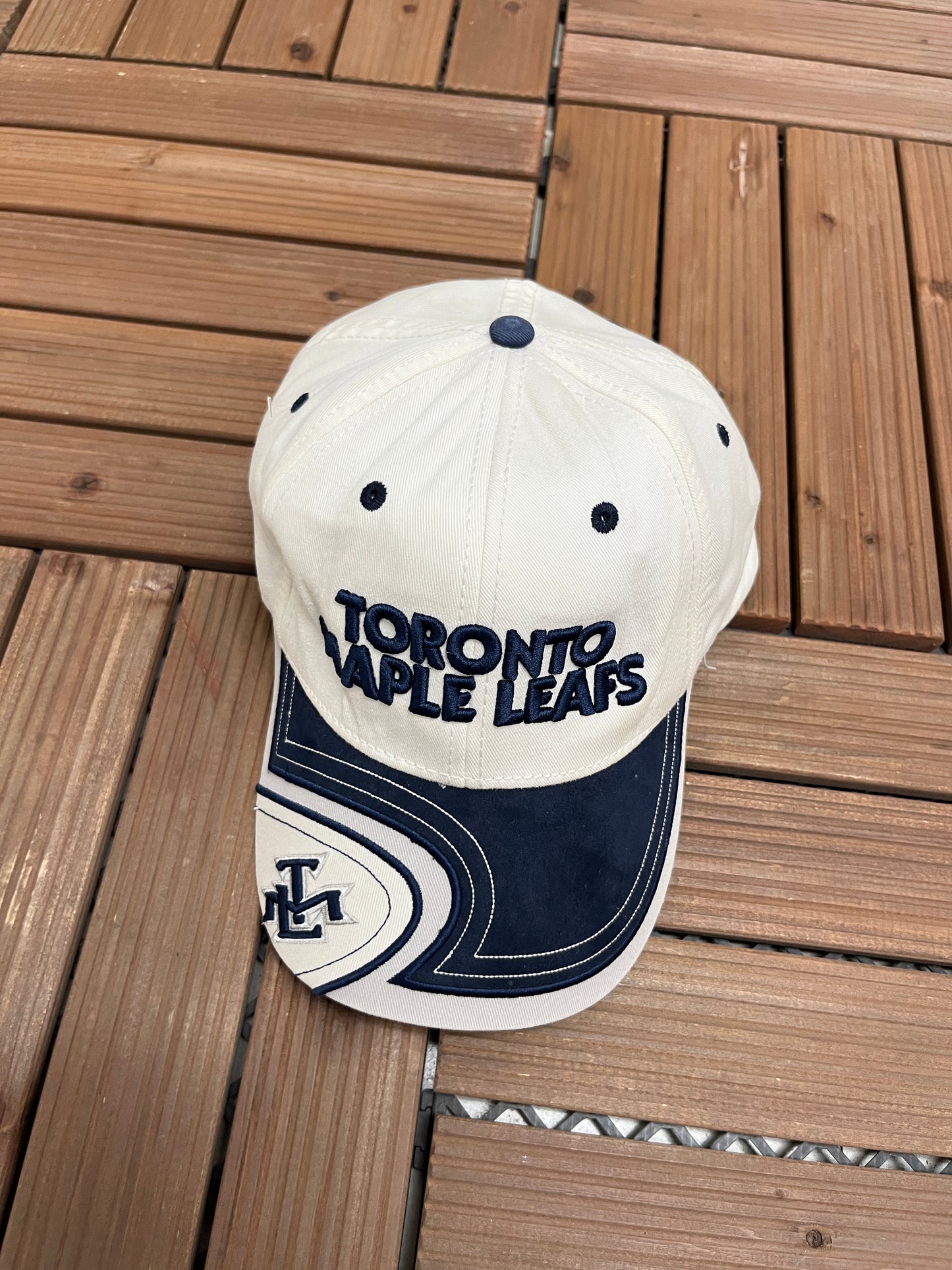 Toronto Maple Leafs Graphic Hat | Strap Back | Vintage 2000s NHL Hockey White Cap |