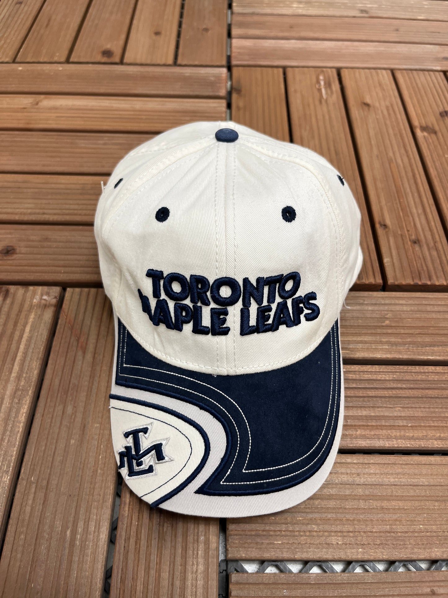 Toronto Maple Leafs Graphic Hat | Strap Back | Vintage 2000s NHL Hockey White Cap |