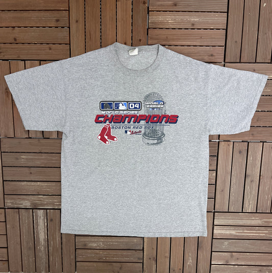 Boston Red Sox 2004 World Series Champions Graphic Tee | Size X-Large | Vintage 2000s MLB Baseball Grey T-Shirt |