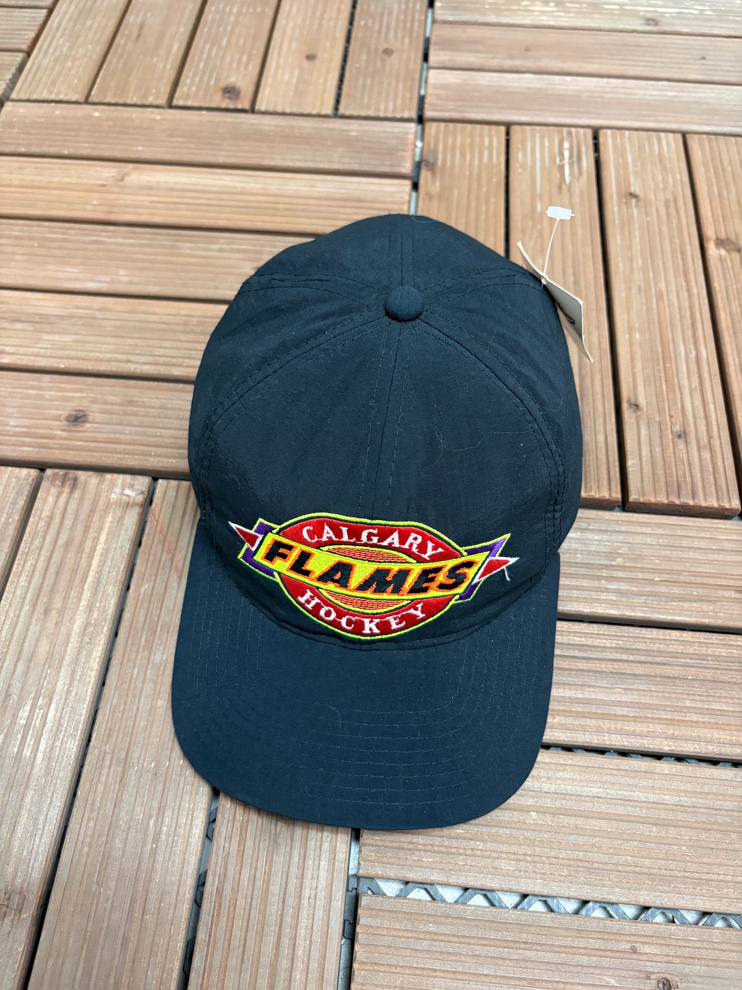 Calgary Flames Hockey Embroidered Graphic Hat | Snap Back | Vintage 1990s Starter Black Cap |
