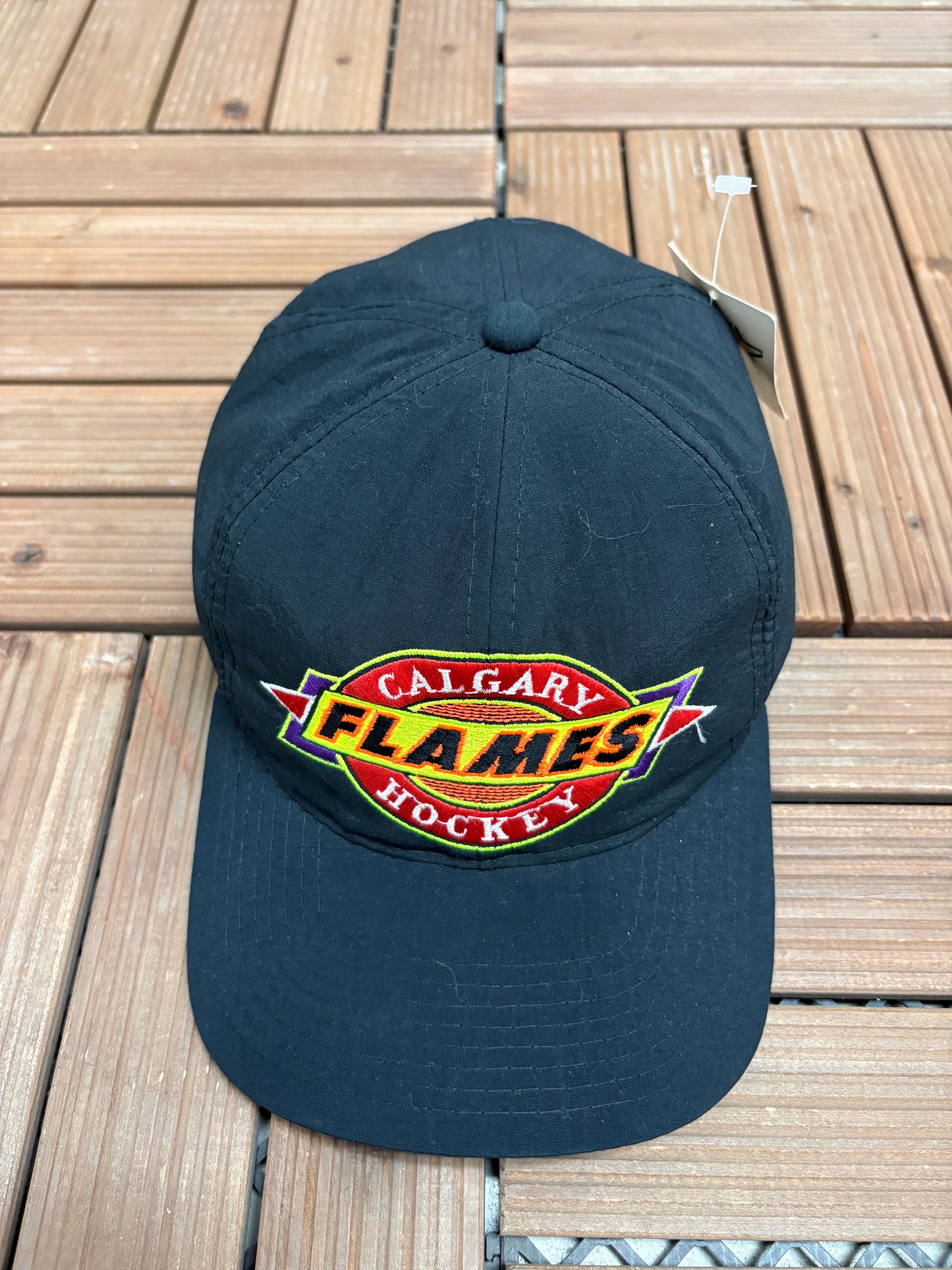 Calgary Flames Hockey Embroidered Graphic Hat | Snap Back | Vintage 1990s Starter Black Cap |