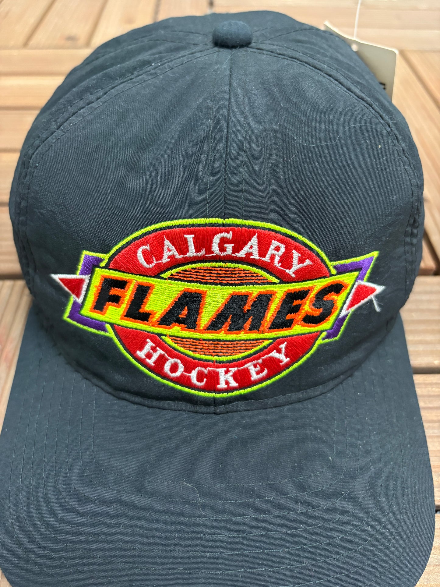 Calgary Flames Hockey Embroidered Graphic Hat | Snap Back | Vintage 1990s Starter Black Cap |