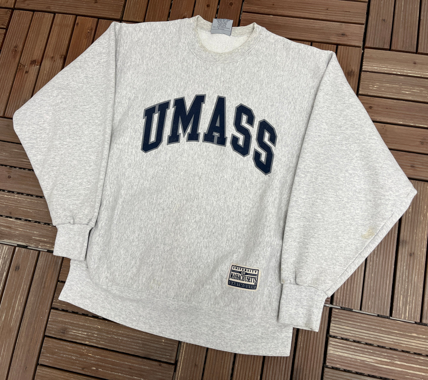 University of Massachusetts Dartmouth Graphic Crewneck | Size X-Large | Vintage 2000s College Grey Sweater |