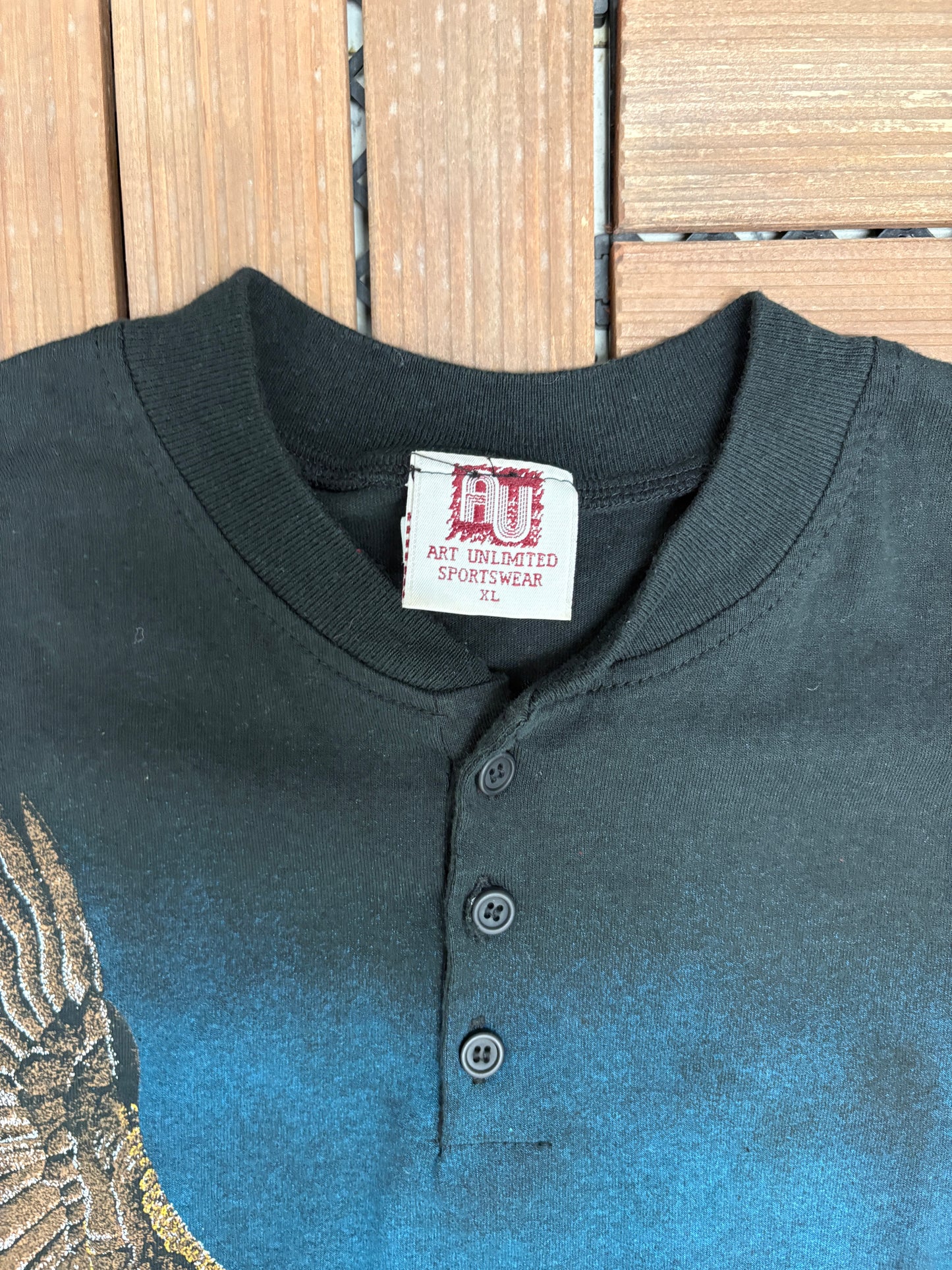 Soaring Bald Eagle Graphic Tee | Size X-Large | Vintage 1990s Animal Black Henley T-Shirt |