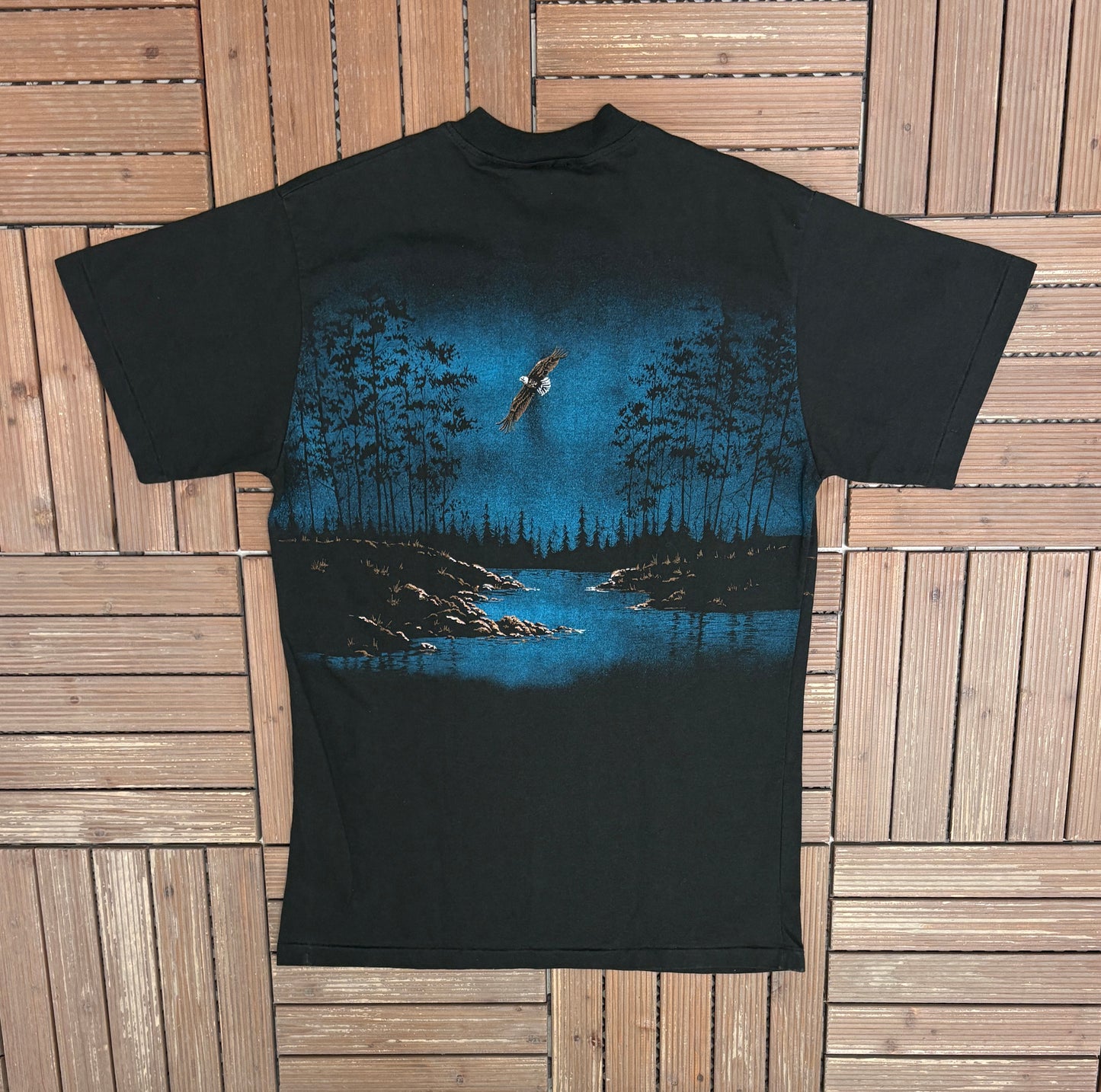 Soaring Bald Eagle Graphic Tee | Size X-Large | Vintage 1990s Animal Black Henley T-Shirt |