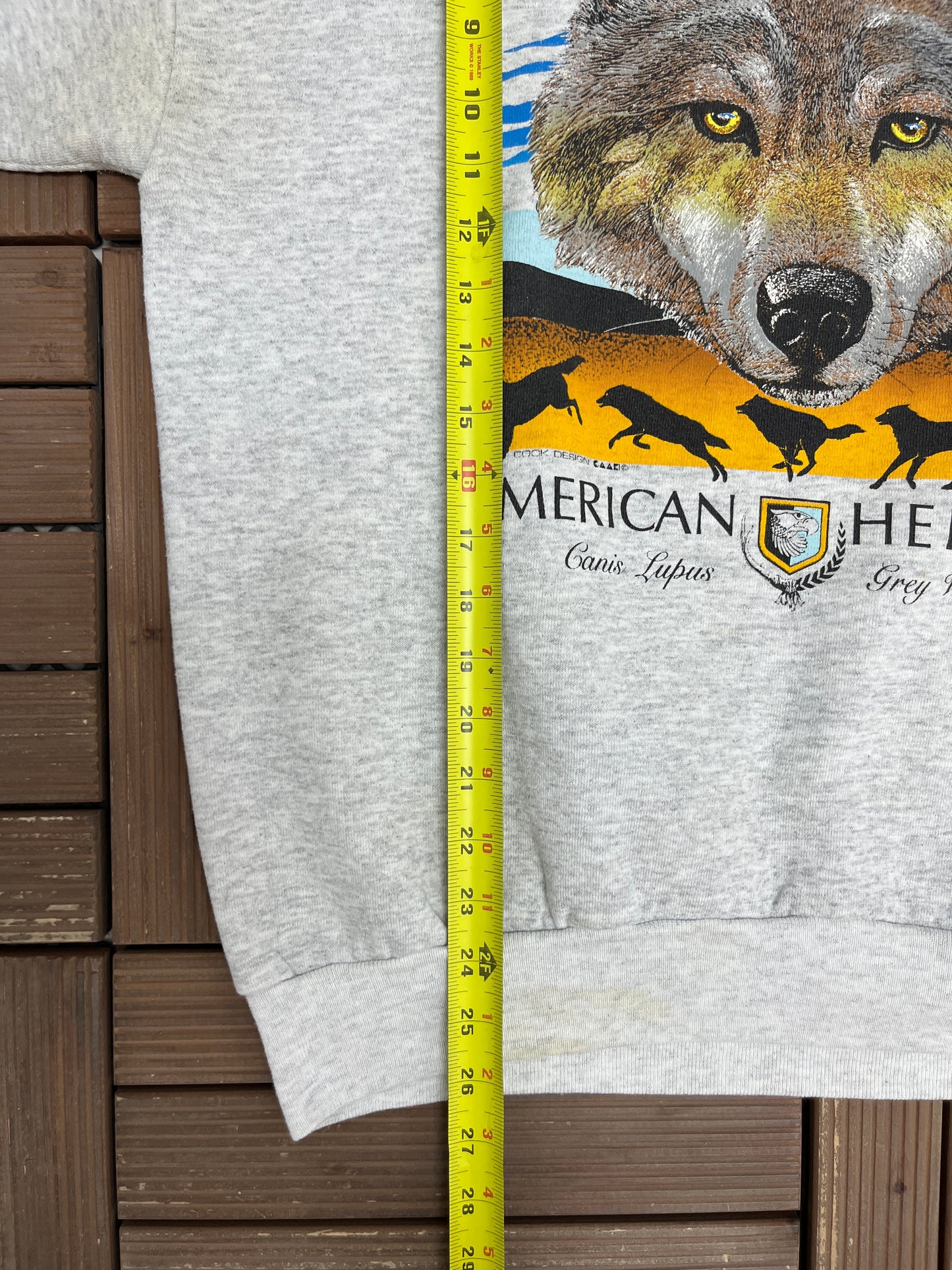 American Heritage Grey Wolf Graphic Sweater | Size X-Large | Vintage 1990s Animal Grey Sweater |