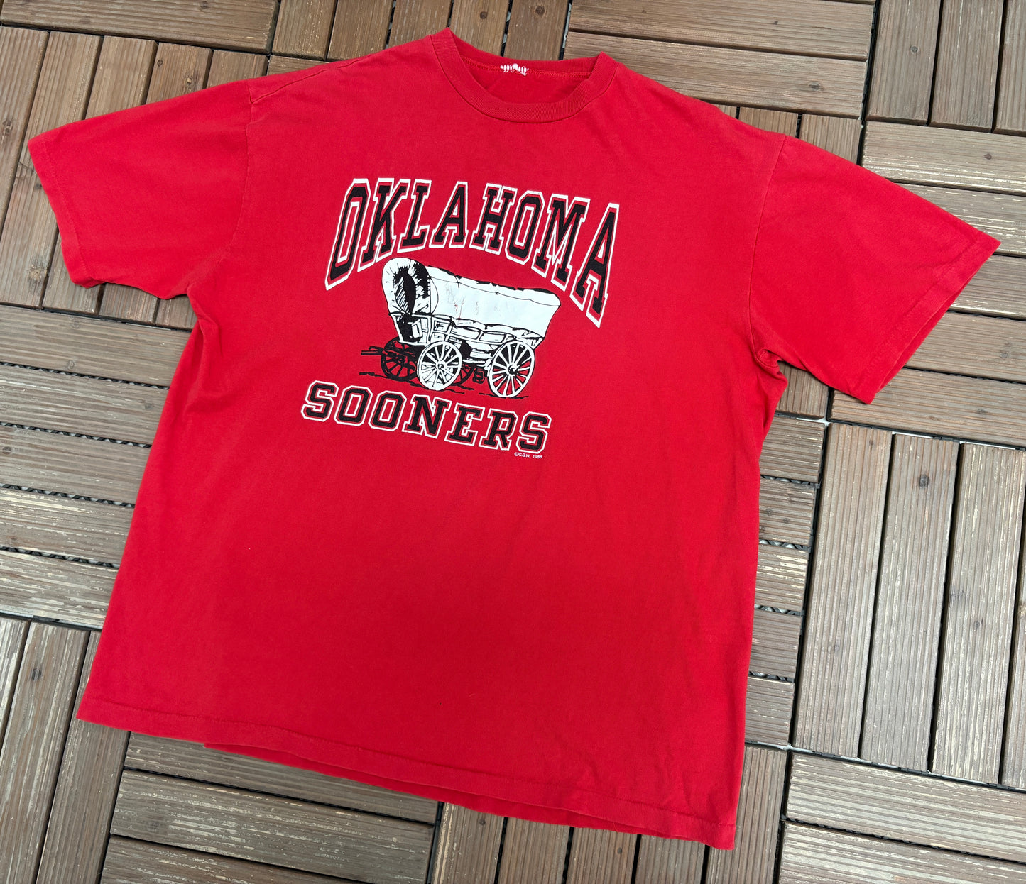 Oklahoma Sooners Graphic Tee | Size X-Large | Vintage 1980s College Red T-Shirt |