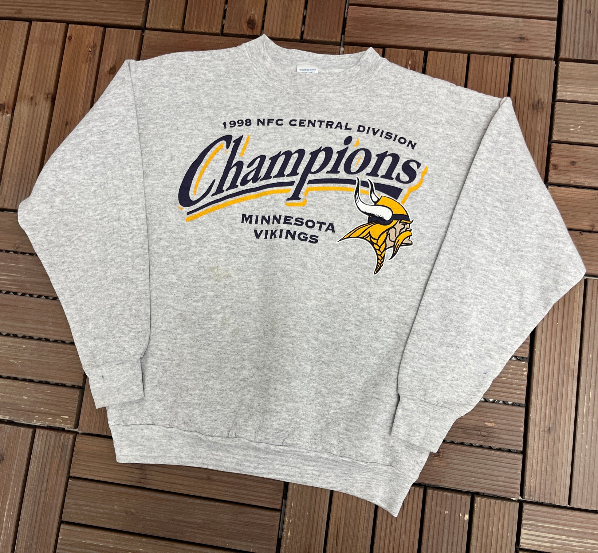 Minnesota Vikings Central Division Champions 1998 Lee Grey Sweatshirt –  Retrace