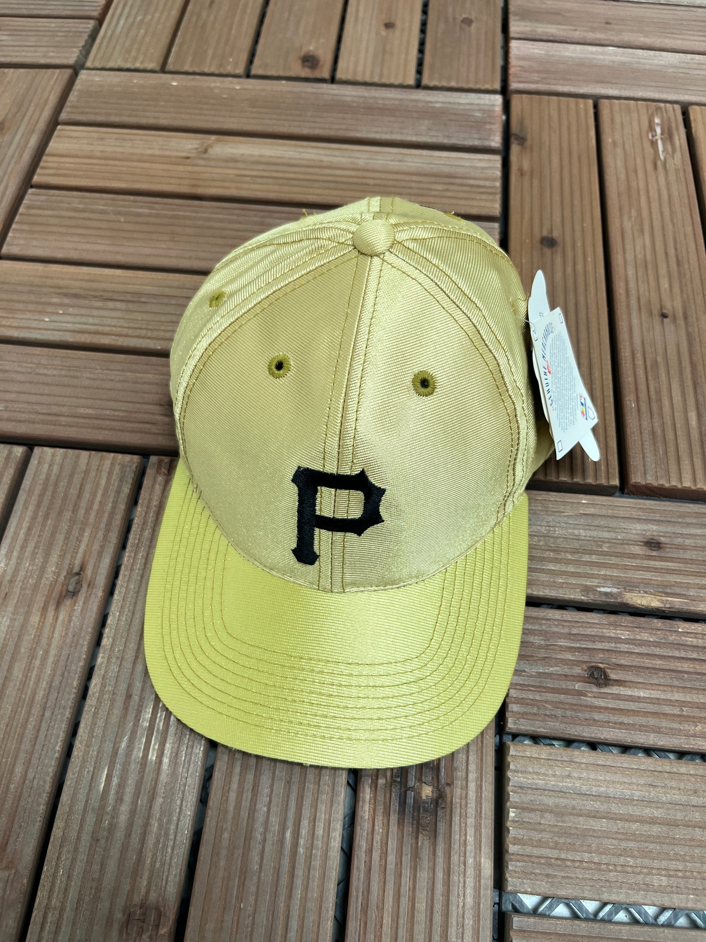 Pittsburgh Pirates Graphic Hat | Snap Back | Vintage 1990s MLB Baseball Gold Cap |