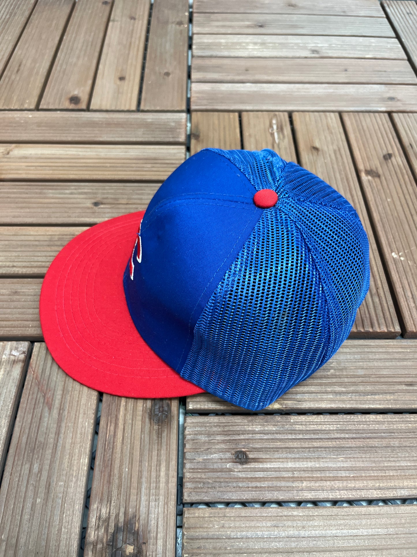 Chicago Cubs Embroidered Graphic Hat | Snap Back | Vintage 1980s MLB Baseball Trucker Blue Cap |