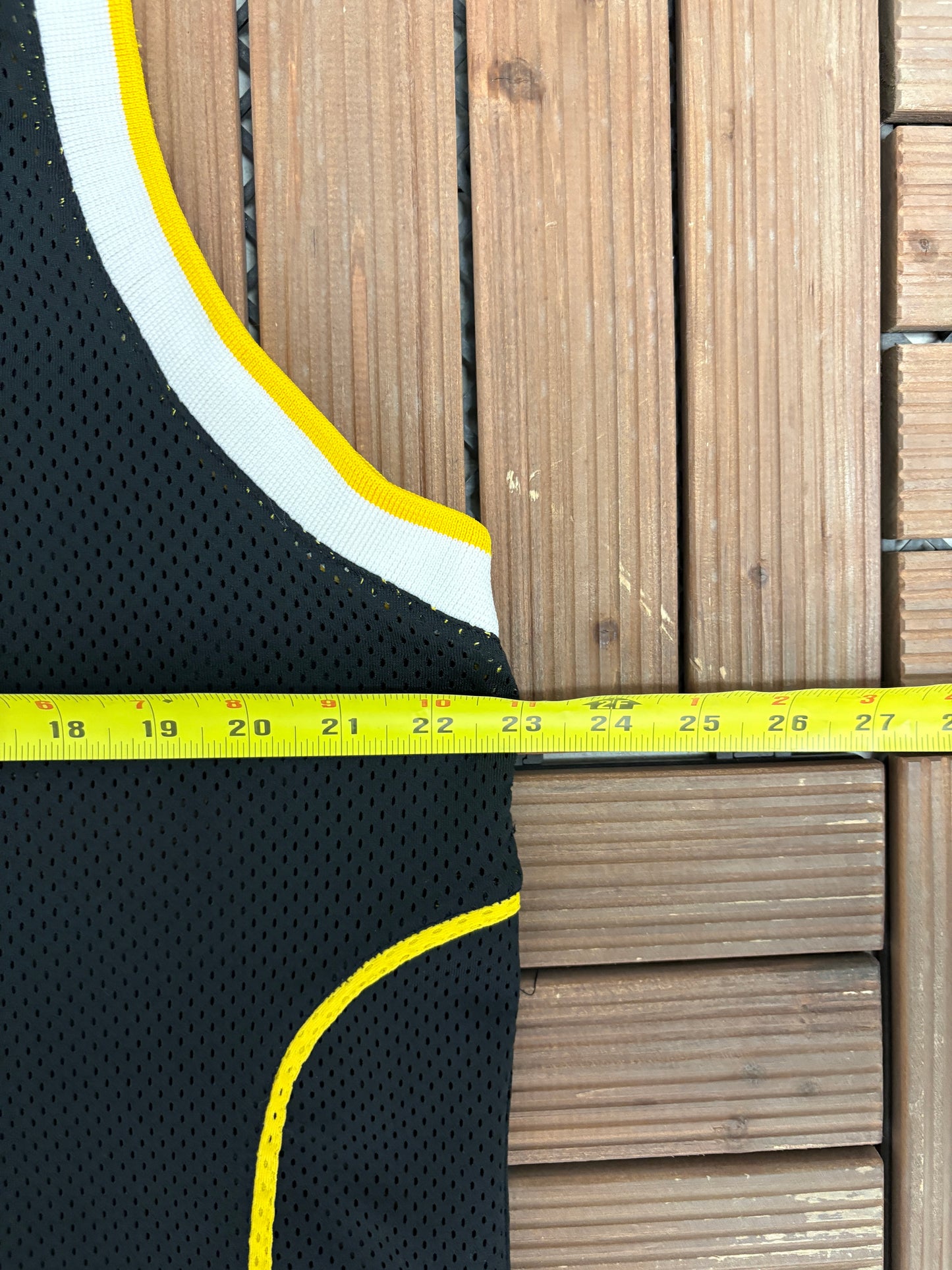 Iowa Hawkeyes Stitched Basketball Jersey | Size Large | Vintage 2000s College Black Jersey |