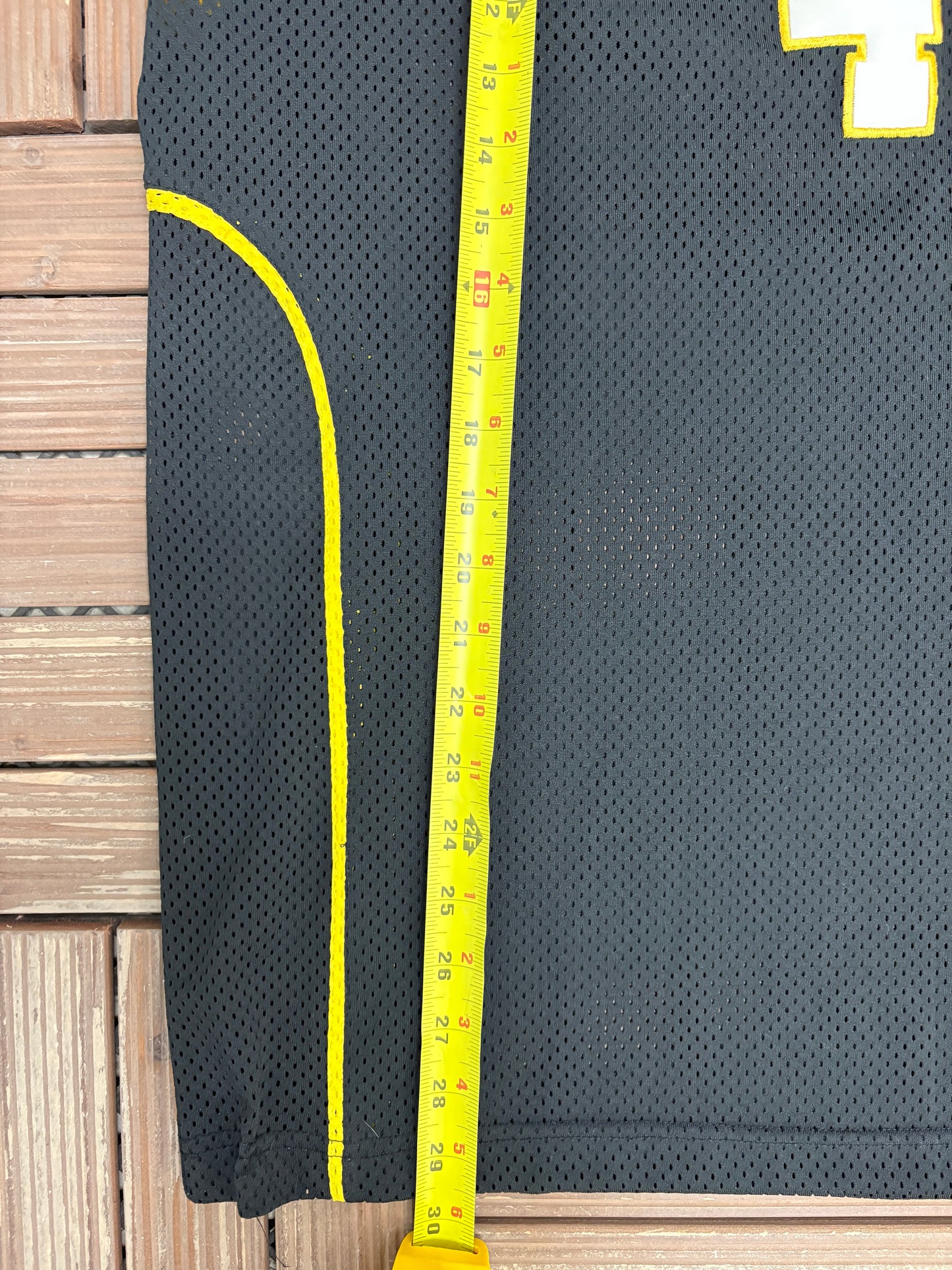 Iowa Hawkeyes Stitched Basketball Jersey | Size Large | Vintage 2000s College Black Jersey |