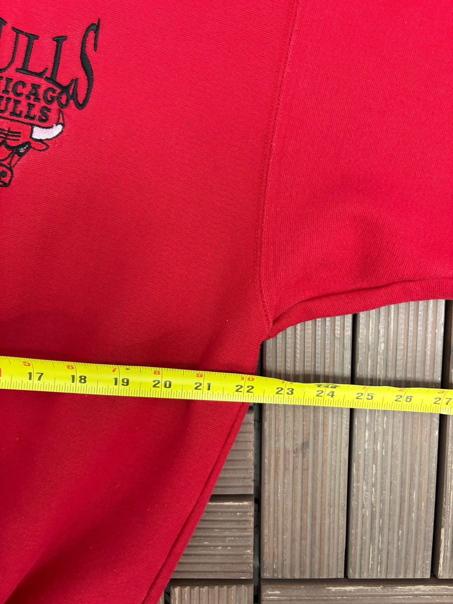 Chicago Bulls Embroidered Turtleneck Graphic Crewneck | Size X-Large | Vintage 1990s NBA Basketball Red Sweater |