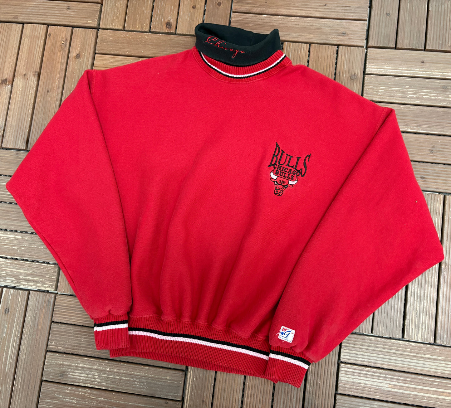 Chicago Bulls Embroidered Turtleneck Graphic Crewneck | Size X-Large | Vintage 1990s NBA Basketball Red Sweater |