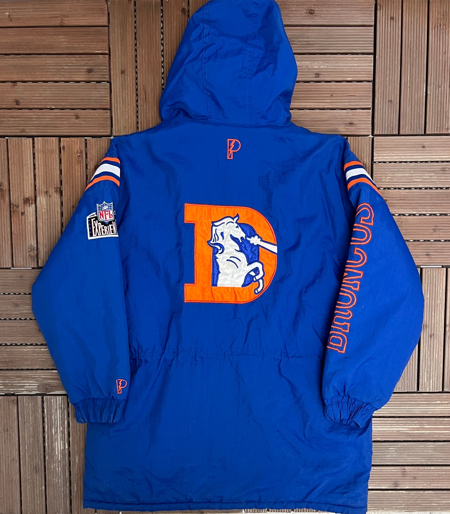 Denver Broncos Puffer Jacket | Size Large | Vintage 1990s NFL Football Pro Player Blue Jacket |