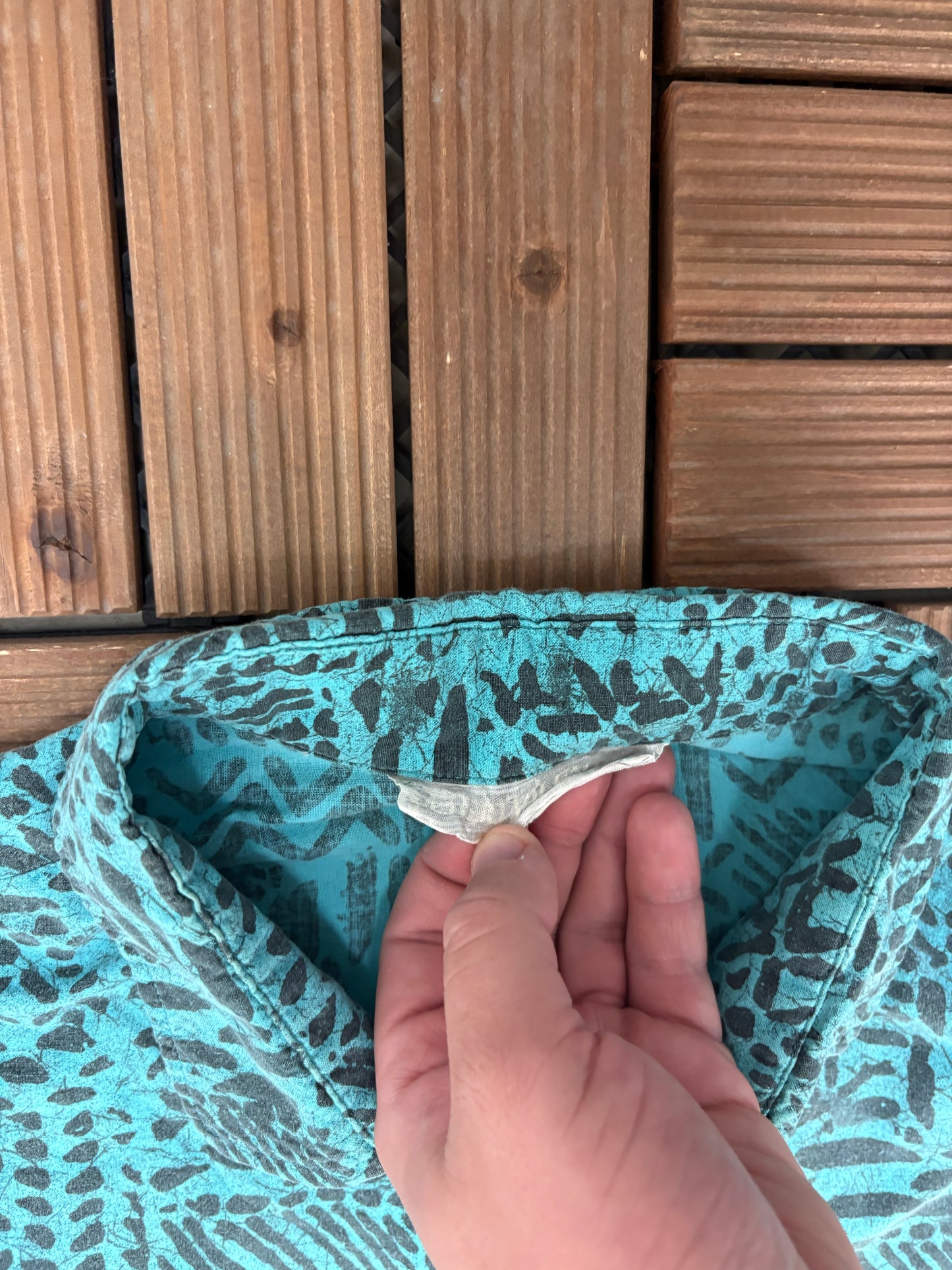 Teal Abstract Button Down Tee | Size X-Large | Vintage 1990s Casual Button Down Shirt |