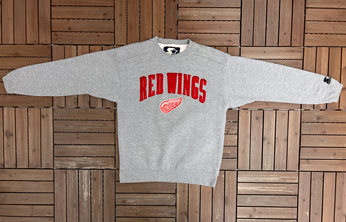 Detroit Red Wings Stitched Graphic Crewneck | Size Medium | Vintage 1990s NHL Hockey Grey Sweater |