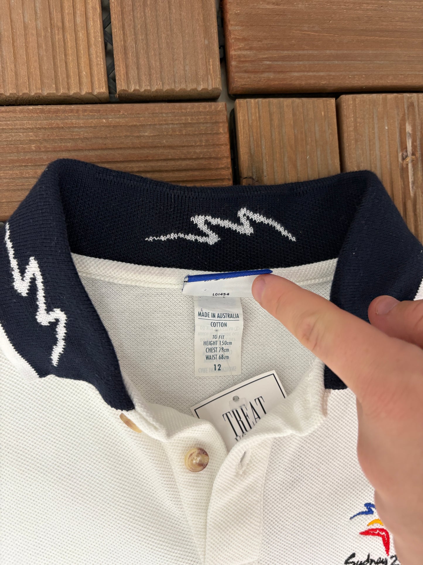 Sydney Olympics 2000 Embroidered Graphic Tee | Size Small | Vintage 2000s White Collared T-Shirt |