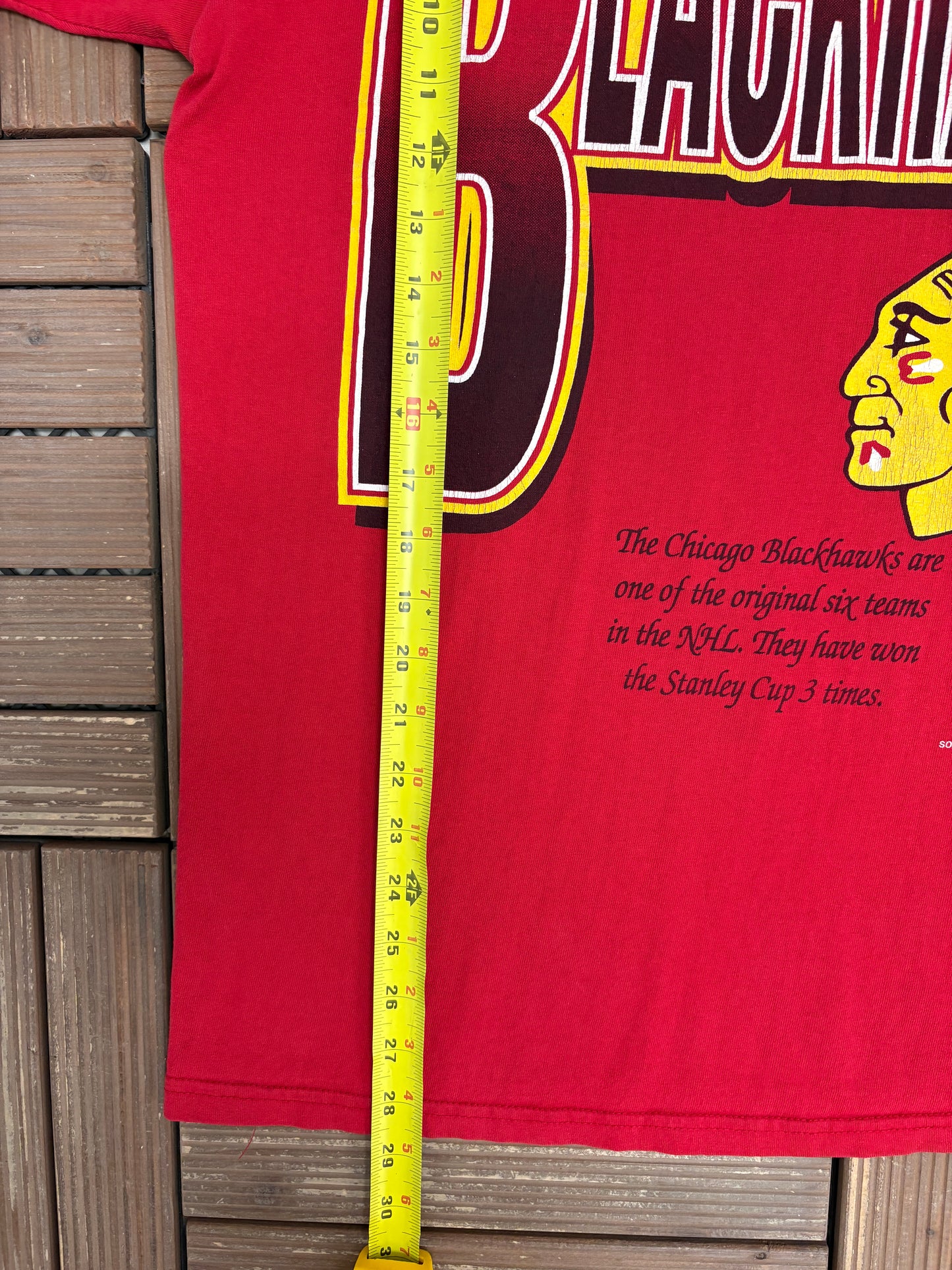 Chicago Blackhawks Graphic Tee | Size Large | Vintage 1990s NHL Hockey Red T-Shirt |