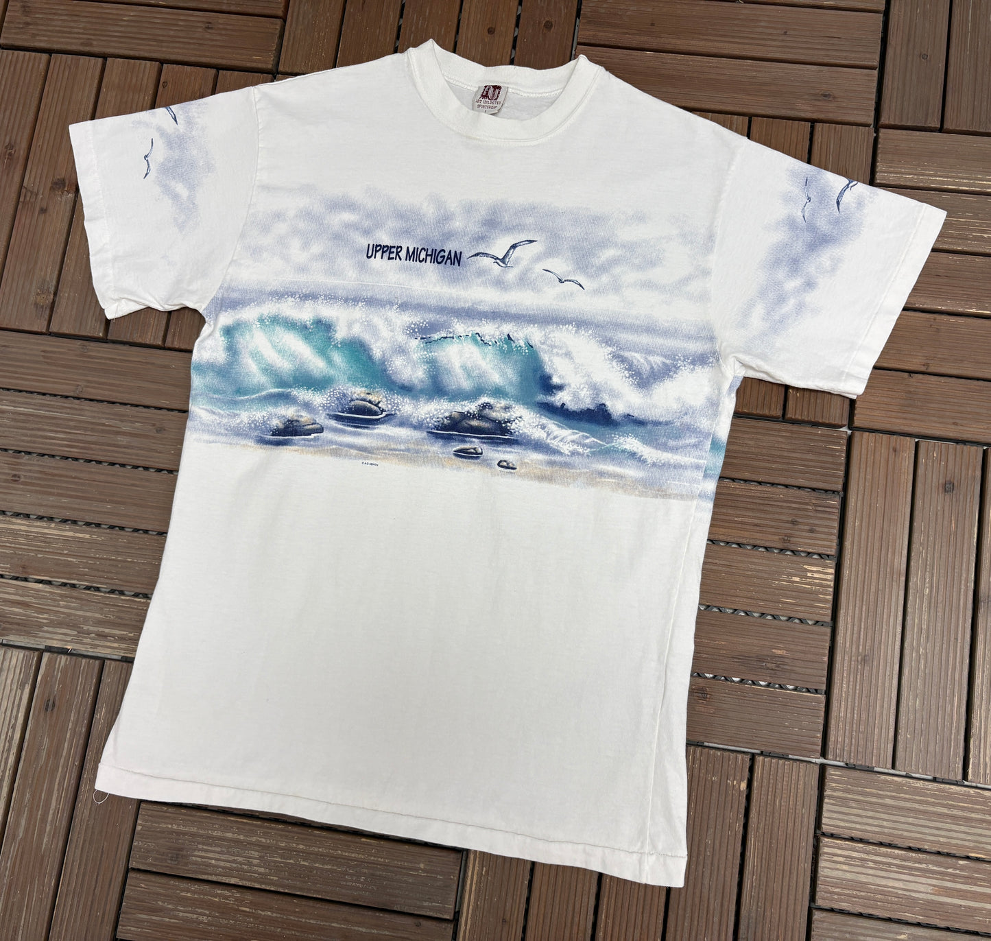 Upper Michigan Scenic Seagull Graphic Tee | Size Large | Vintage 1990s Tourist White T-Shirt |