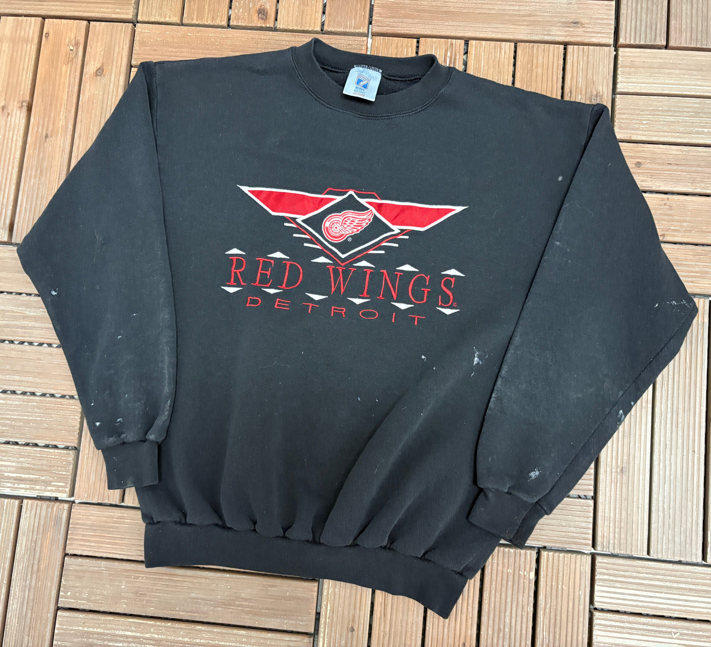 Detroit Red Wings Graphic Crewneck | Size Medium | Vintage 1990s NHL Hockey Black Sweater |