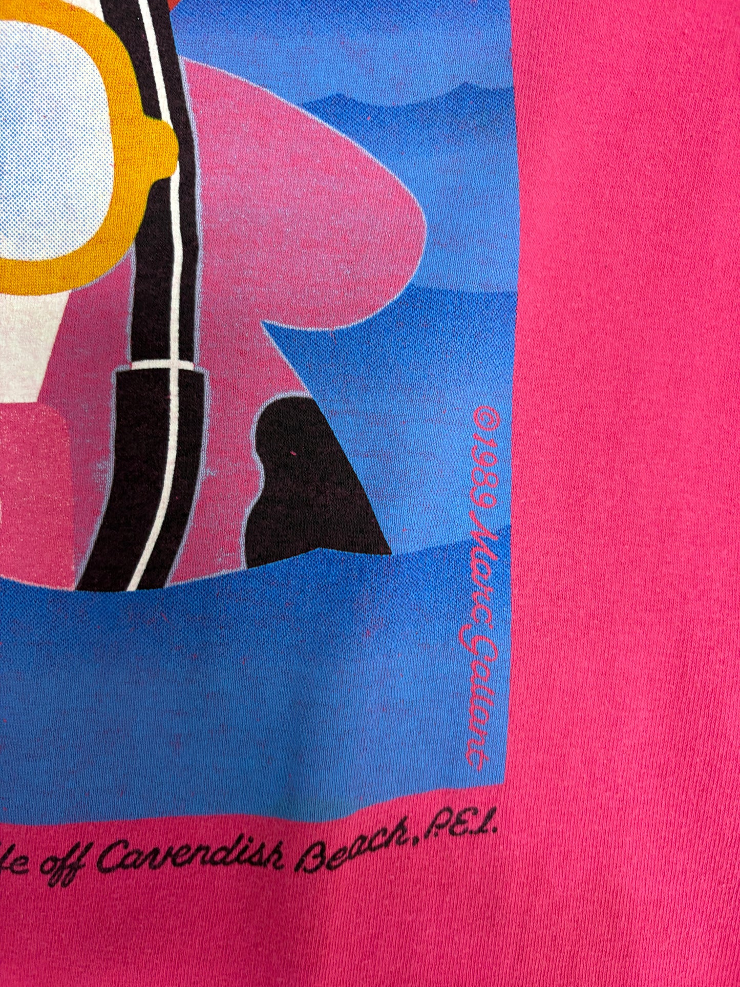 Cows Creamery Prince Edward Island Graphic Tee | Size Large | Vintage 1980s Promotional Pink T-Shirt |