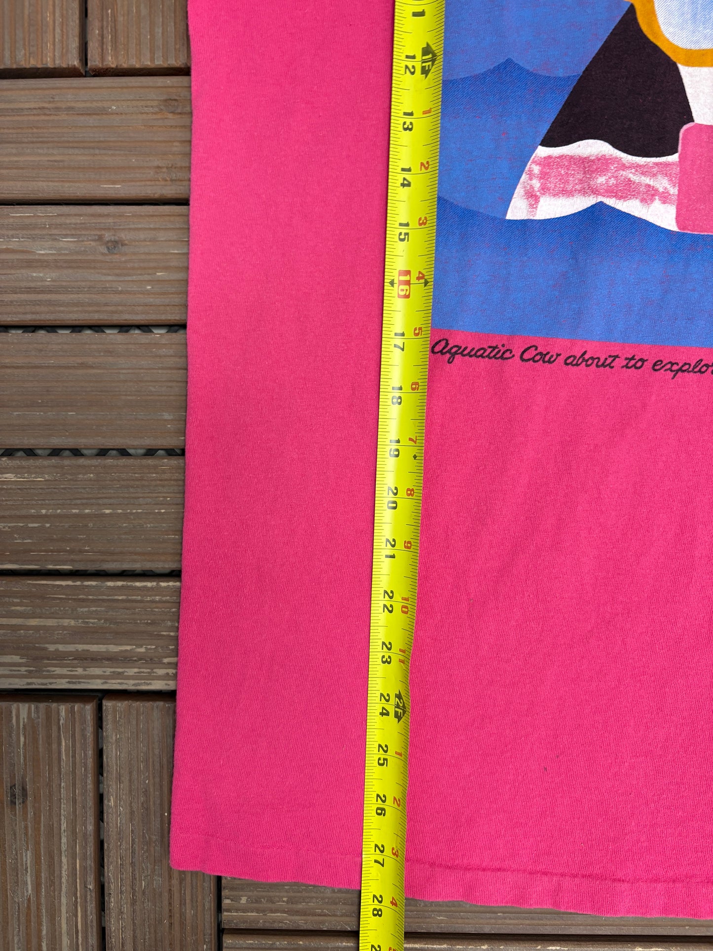 Cows Creamery Prince Edward Island Graphic Tee | Size Large | Vintage 1980s Promotional Pink T-Shirt |